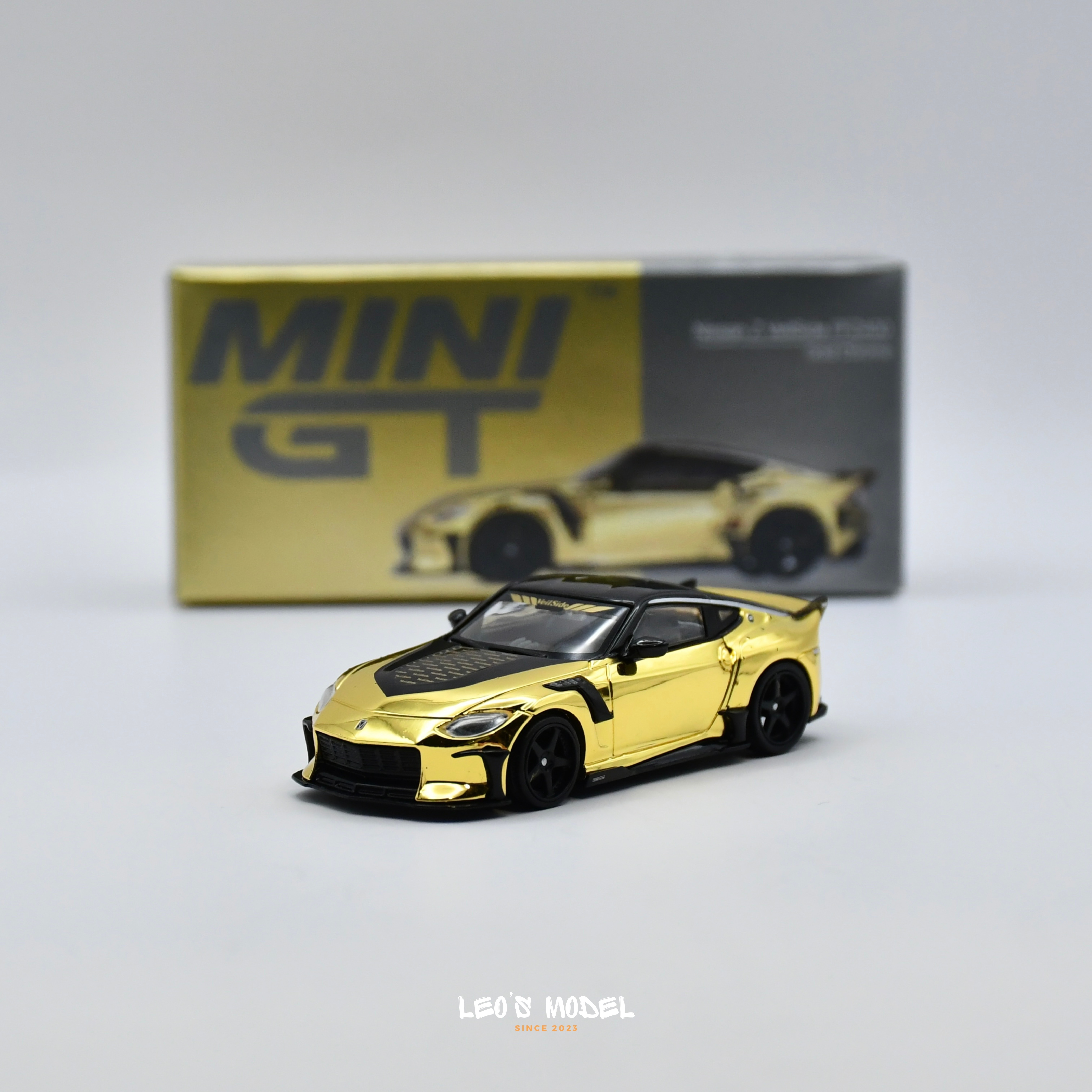MINI GT 985 Nissan Z VeilSide FFZ400 Gold Chrome