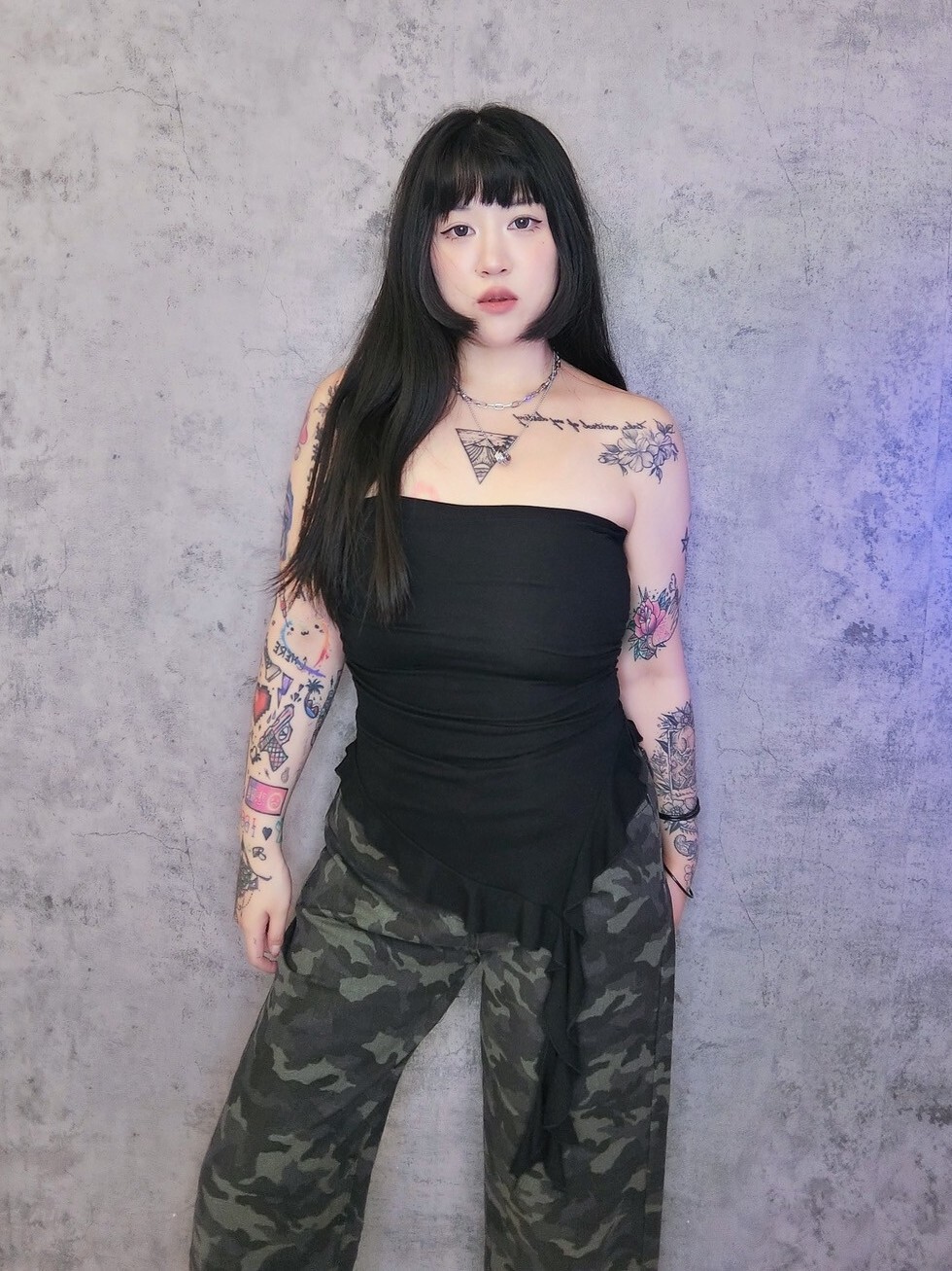 辣妹腰抓皺平口不規則下擺上衣