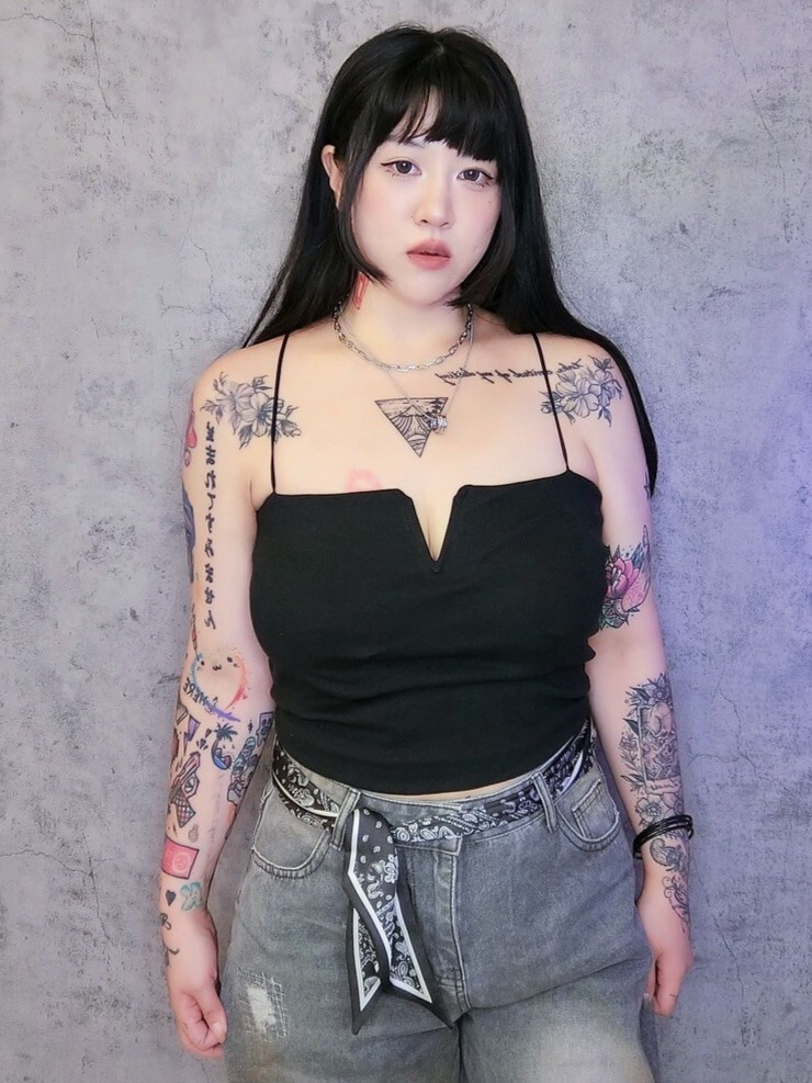 小V彈力肩帶背心