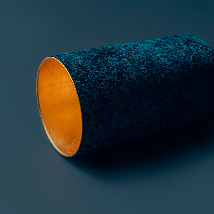 昶典鈦造 x 折井著色所 方形鈦杯｜黃金孔雀藍｜鈦焠之美/鈦金屬