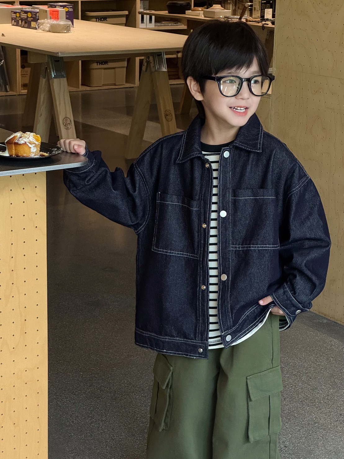 前口袋牛仔外套