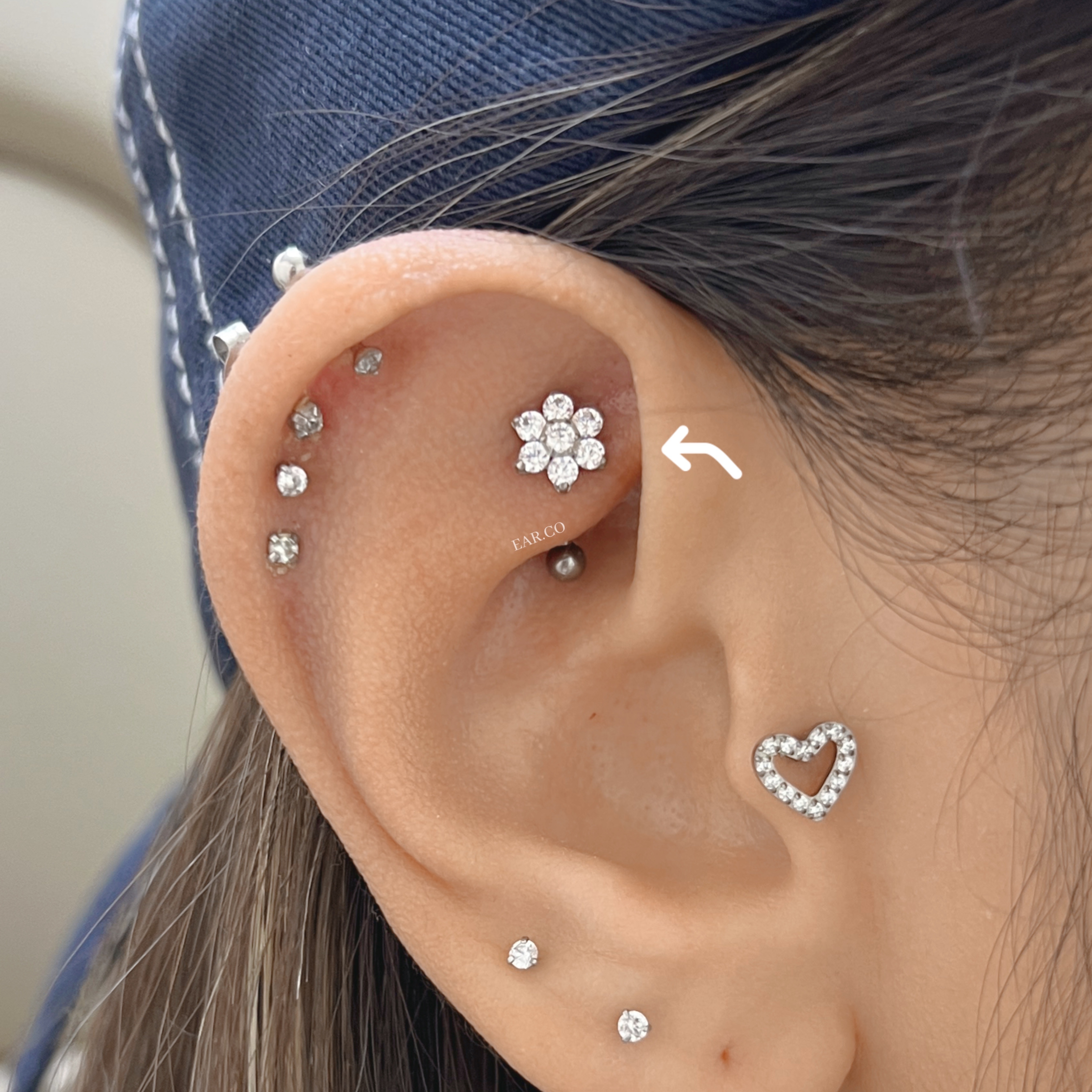 超閃花朵彎針耳環 [G23 Titanium]