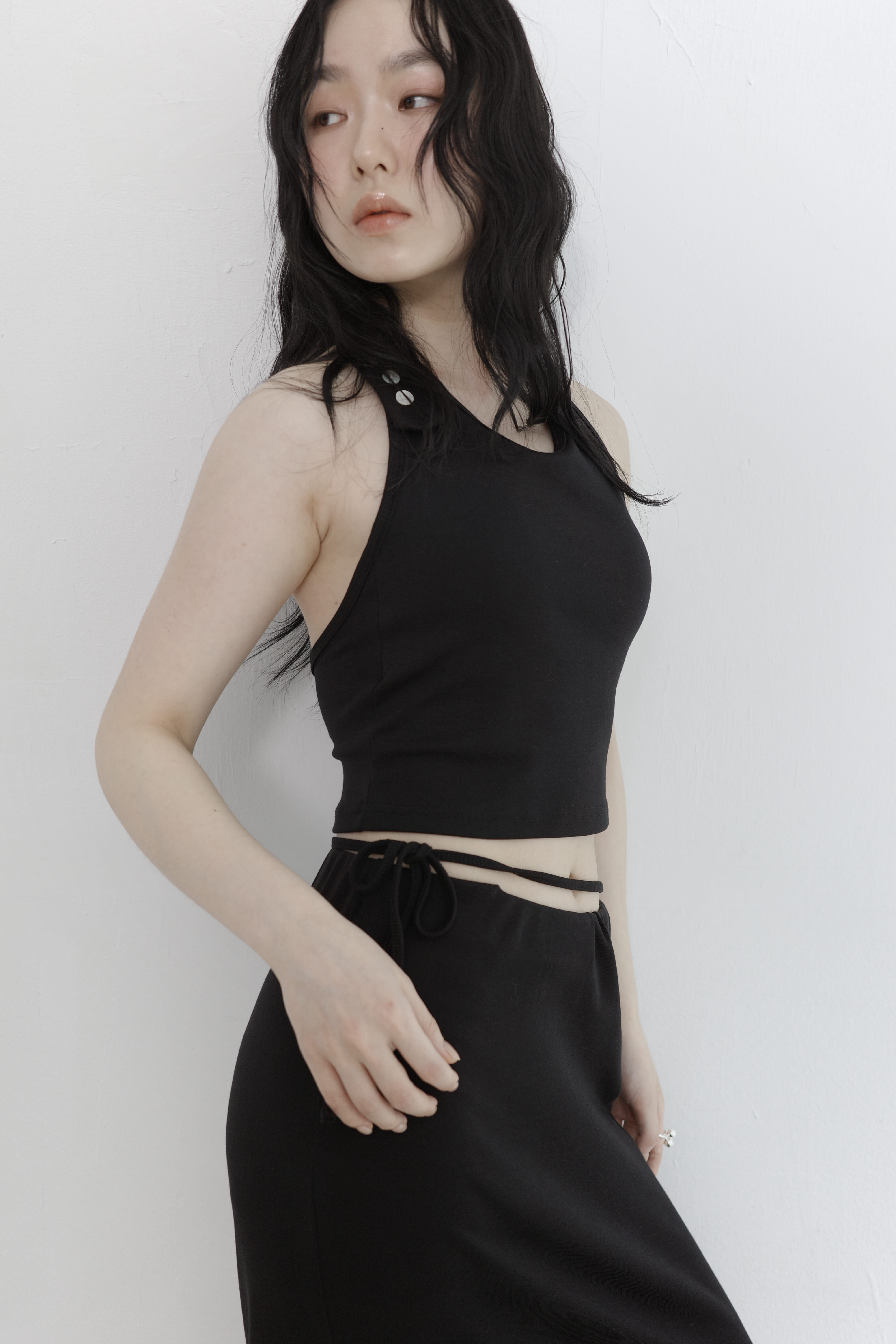 [madebylizzi]棉質繞頸bra背心-黑