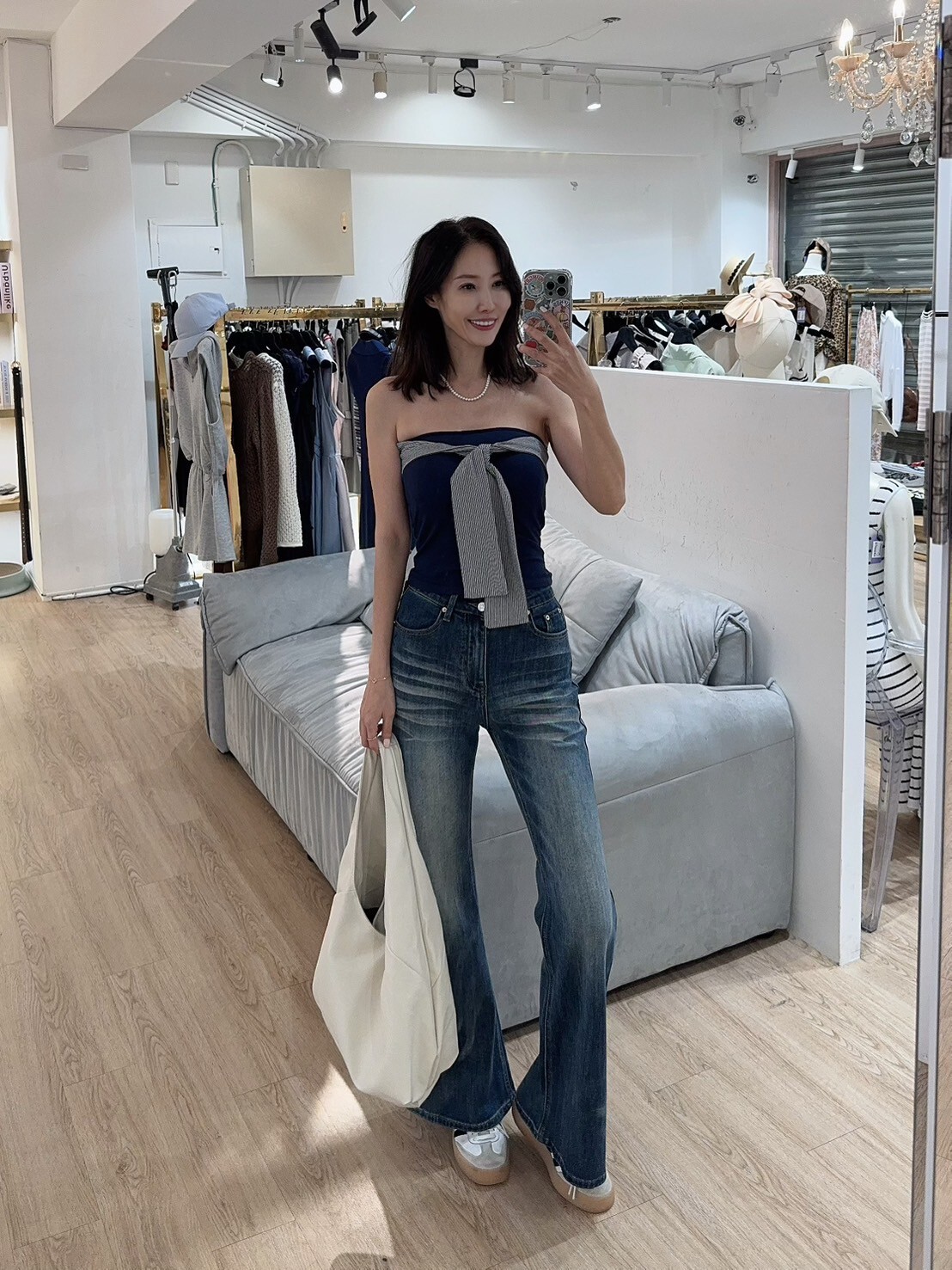 B08095 超顯瘦刷白復古原色微喇叭牛仔長褲