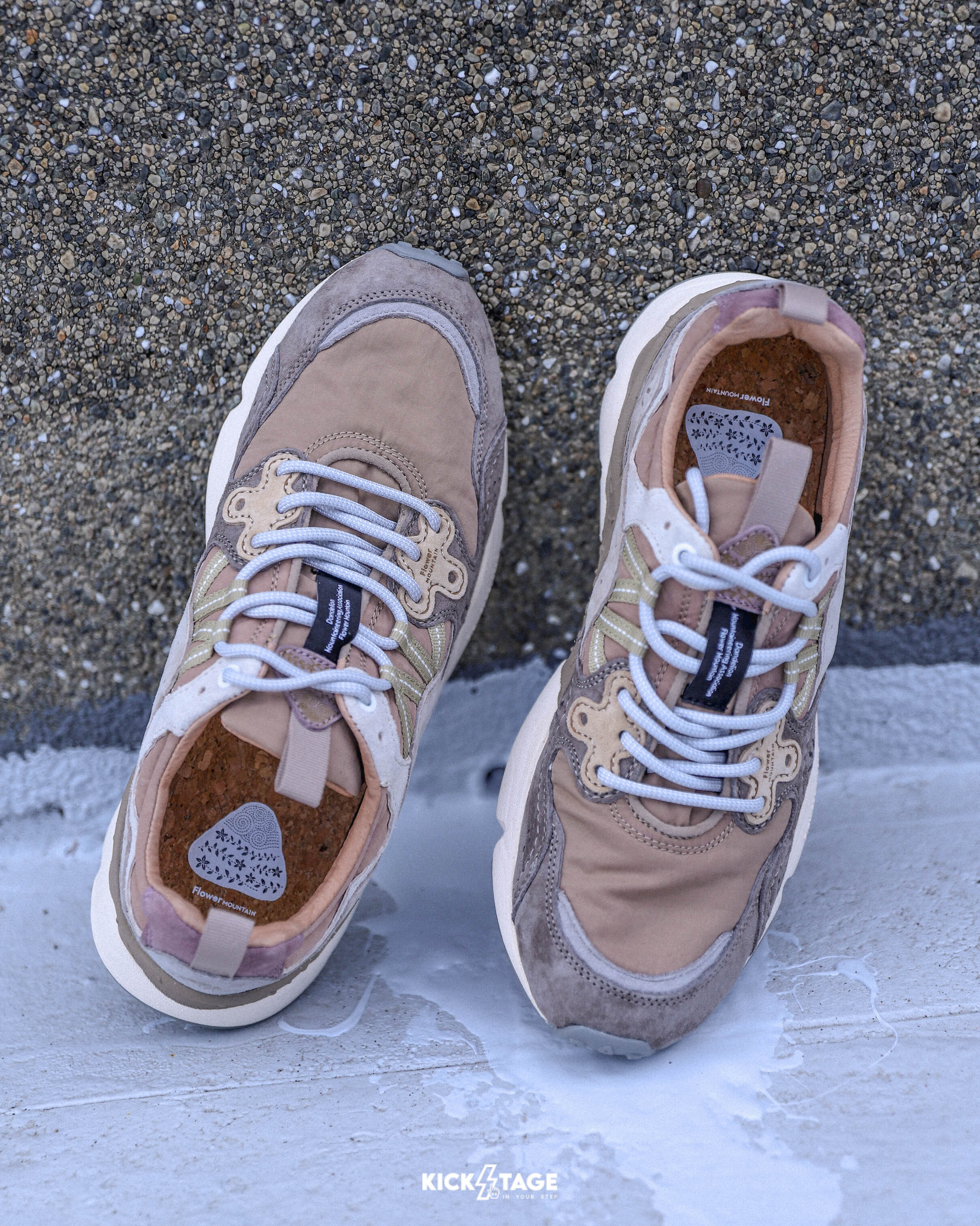 男鞋 Flower MOUNTAIN 山霧花野 YAMANO 3 山野3 厚奶焙香 灰色 戶外 皮革 多層次拼接 軟木鞋墊 耐磨橡膠大底 休閒鞋【FM2589209】