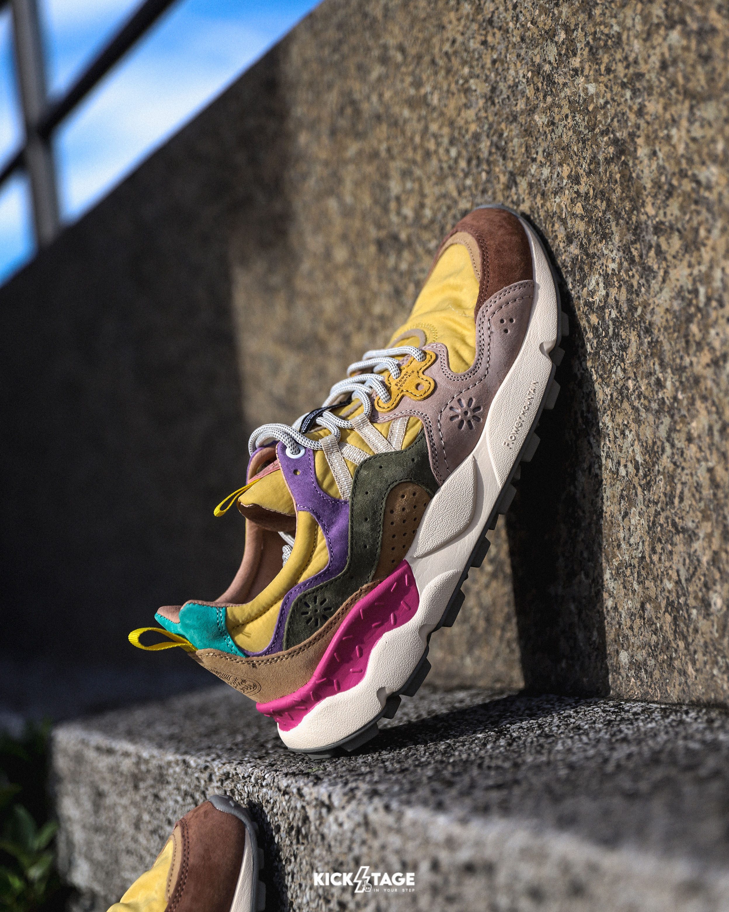 男鞋 Flower MOUNTAIN 山霧花野 YAMANO 3 山野3 山吹暮彩 黃色 戶外 皮革 多層次拼接 軟木鞋墊 耐磨橡膠大底 休閒鞋【FM2589211】