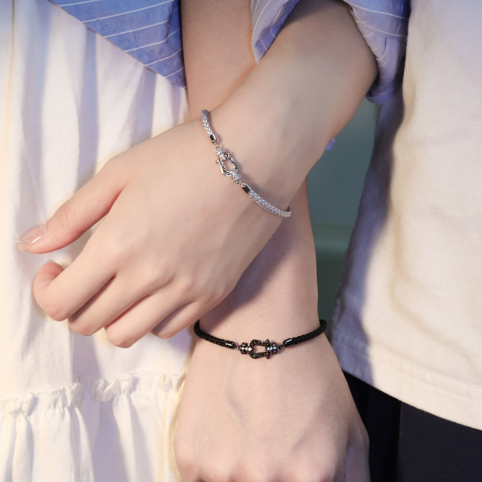 | 925純銀・厚鍍白金 | 勇氣扣情侶手繩 （男款 /女款） | BR1388 |