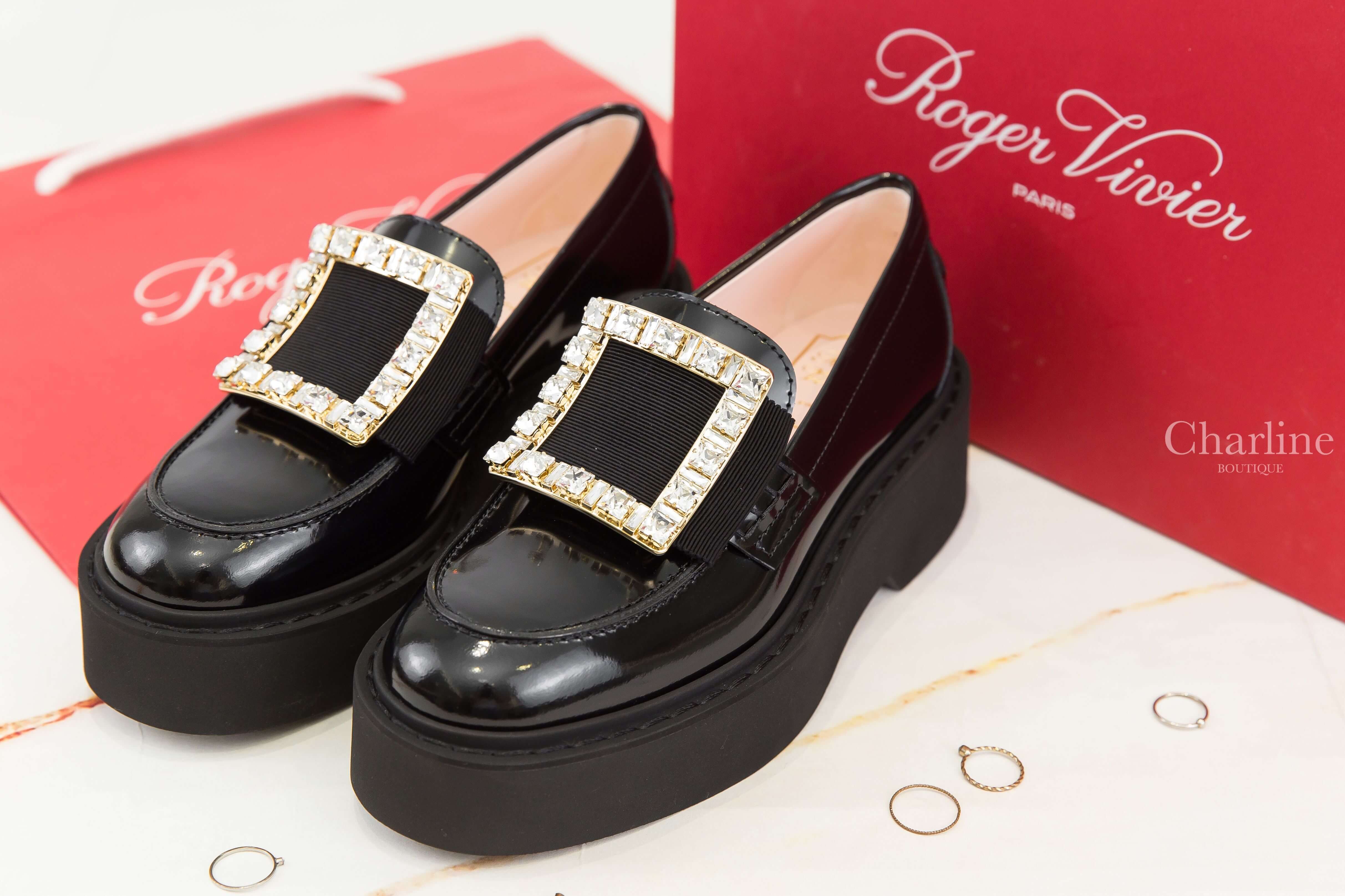 Roger Vivier Viv' Rangers Loafers In Leather 黑色漆皮淡金色水晶方釦厚底樂福鞋-Charline Boutique 精品代購