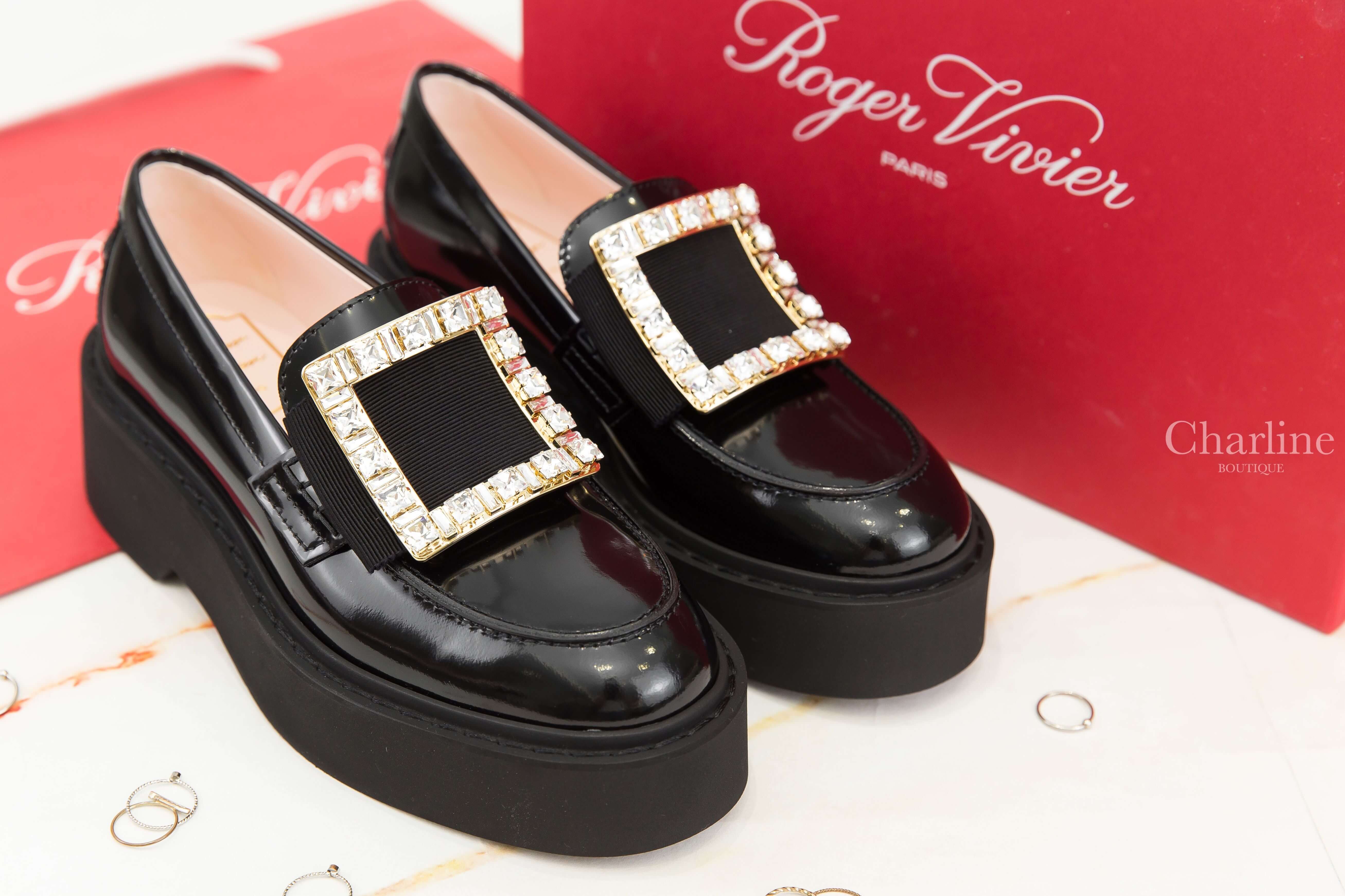 Roger Vivier Viv' Rangers Loafers In Leather 黑色漆皮淡金色水晶方釦厚底樂福鞋