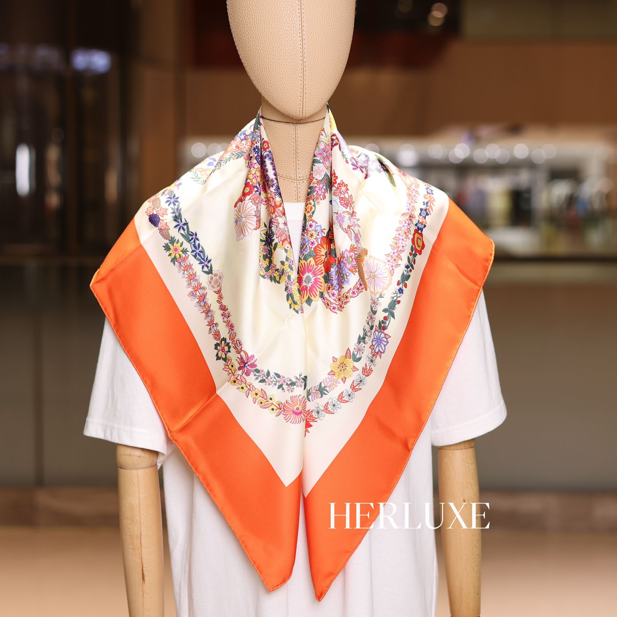 Brides de gala en fleurs  scarf 100%soie 90x90cm vermillon / vanille/multicolore