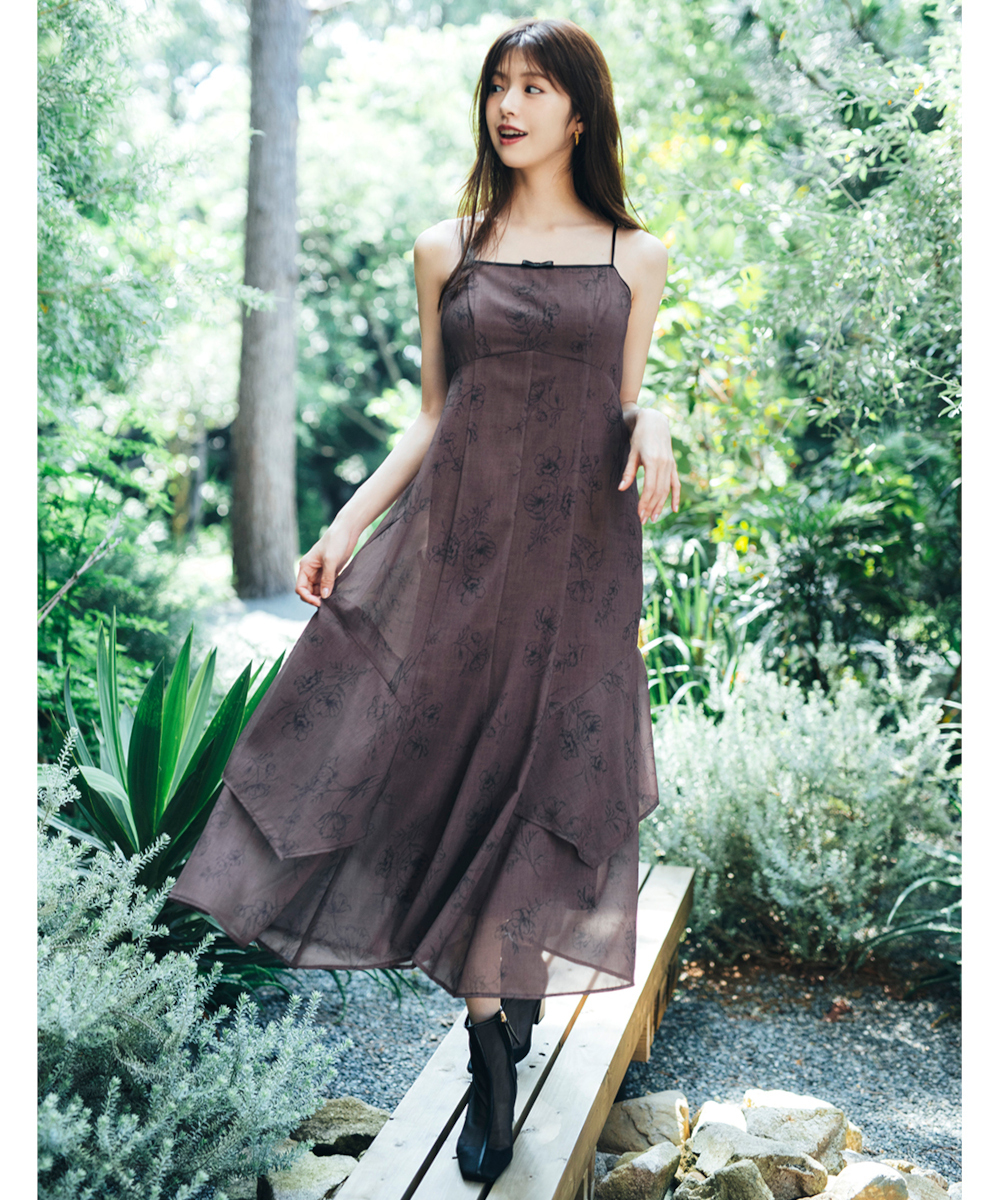 [預購] LILLIAN CARAT 線條花卉不規則下擺吊帶裙