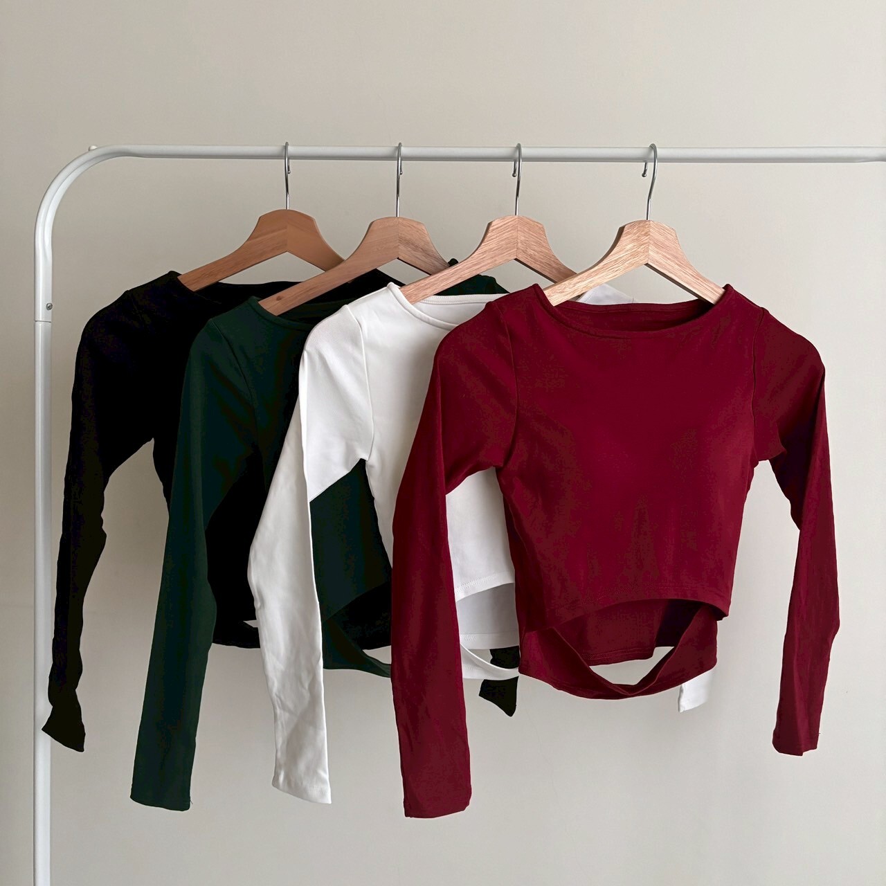 貼身露肚長袖BraT(版偏小) (現貨)