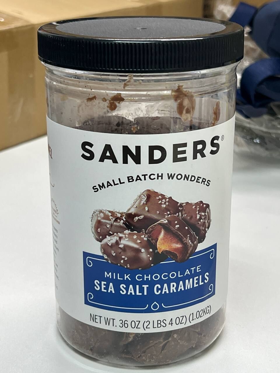 [S] SANDERS MILK CHOCOLATE SEA SALT CARAMELS, 36 OZ, 035900276361 (SZZ666)