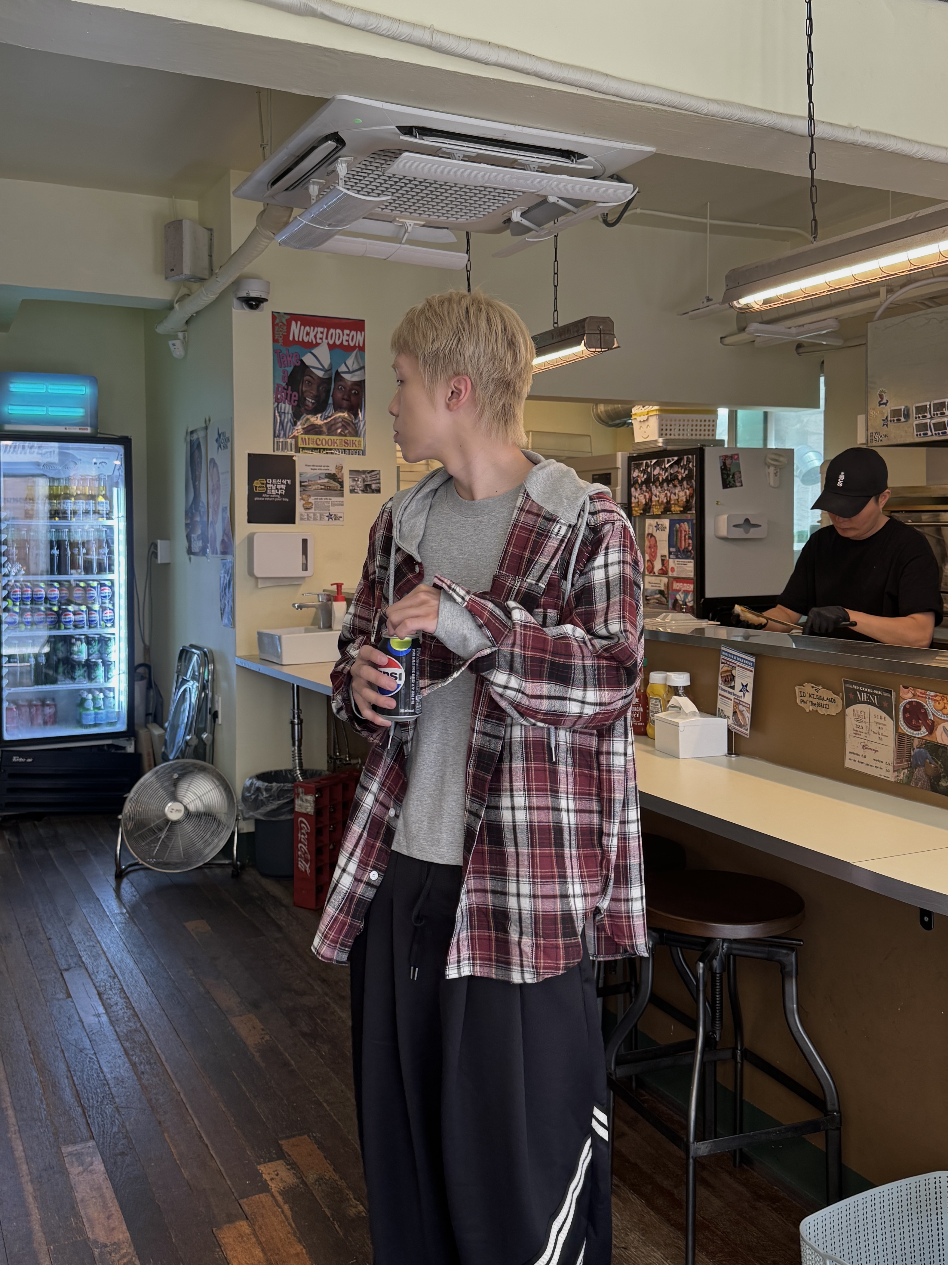 復古格紋 連帽 拼接 寬鬆 長袖 襯衫（部分現貨）