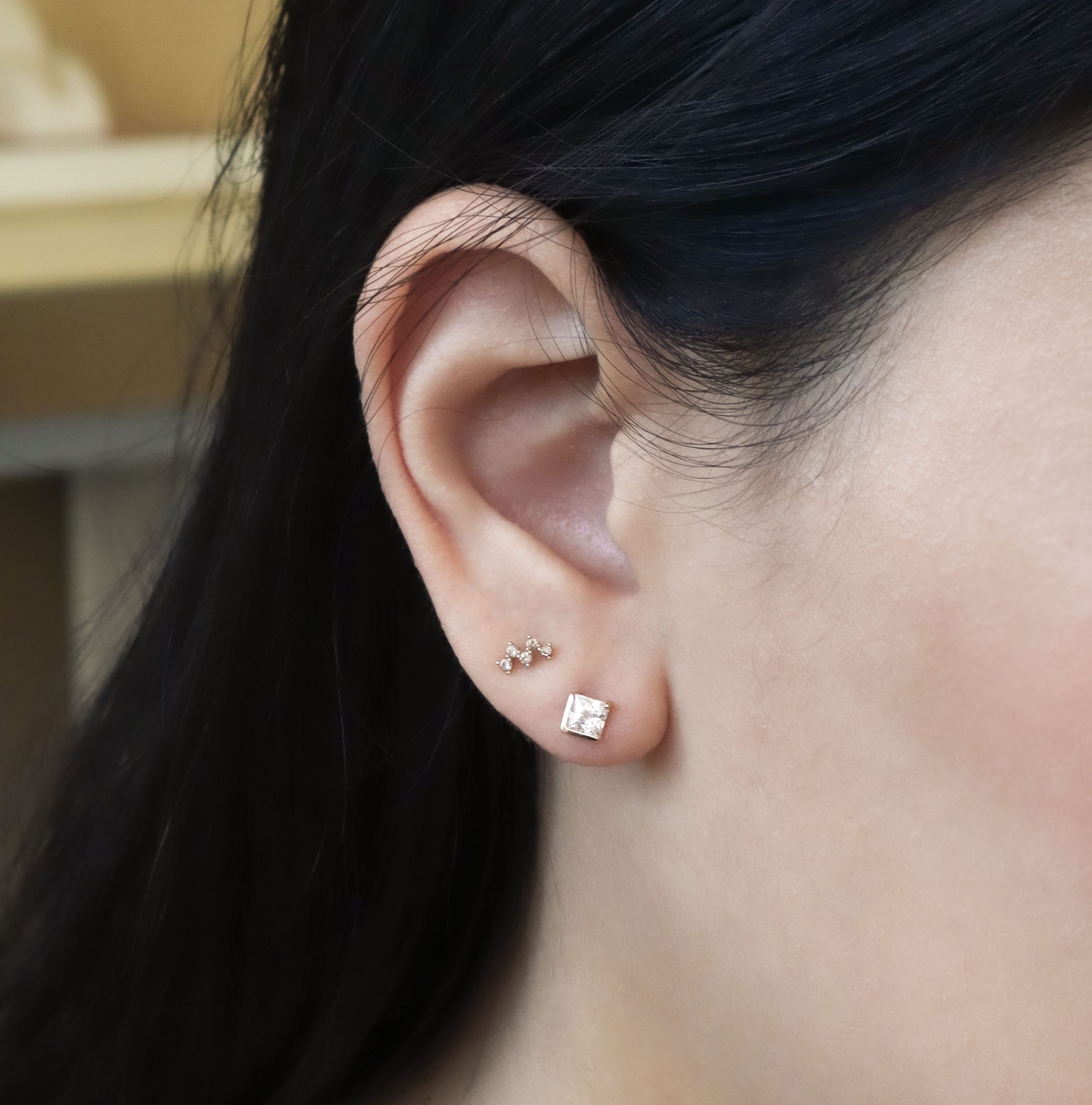 10K/小格方鑽耳環