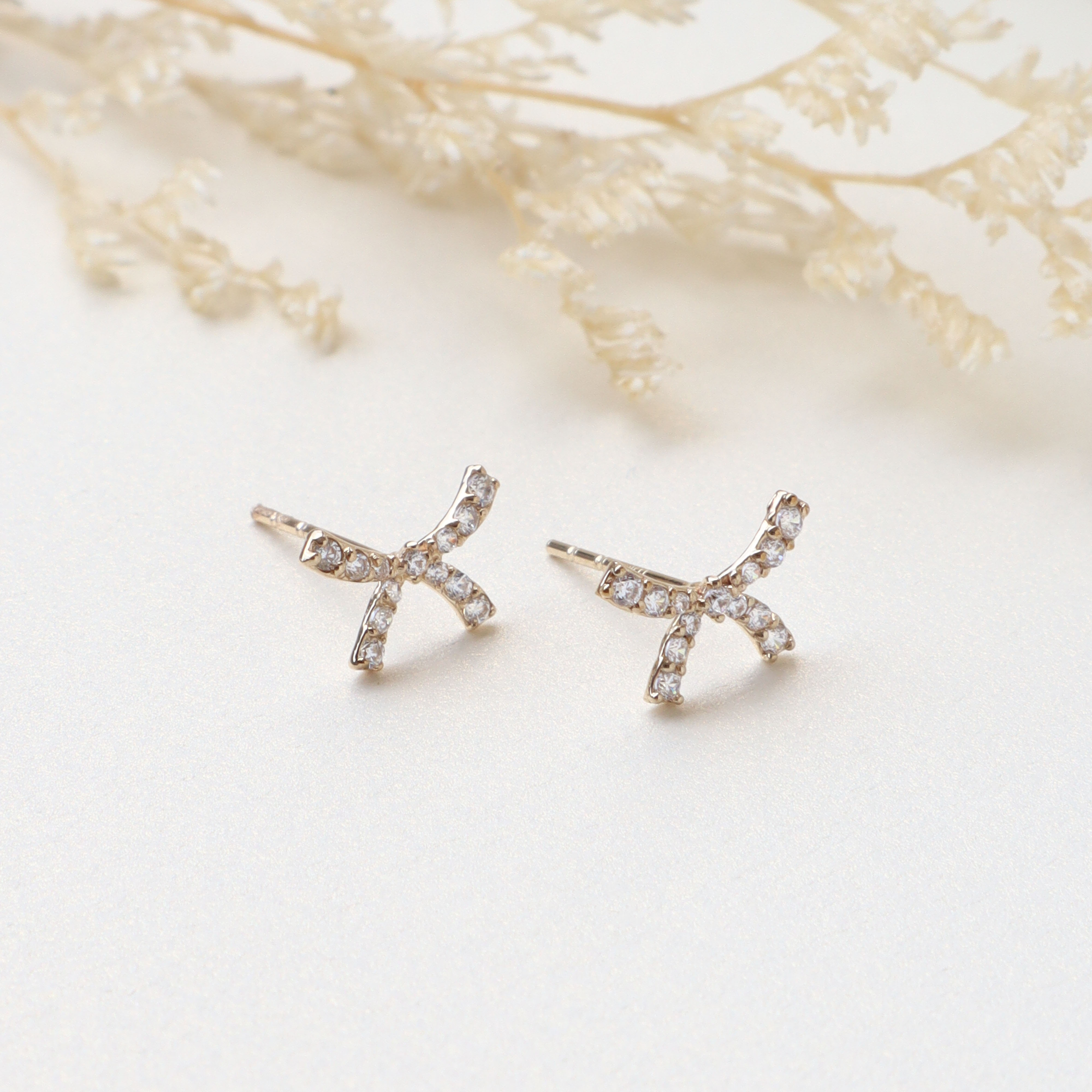 10K/閃耀小緞帶結耳環