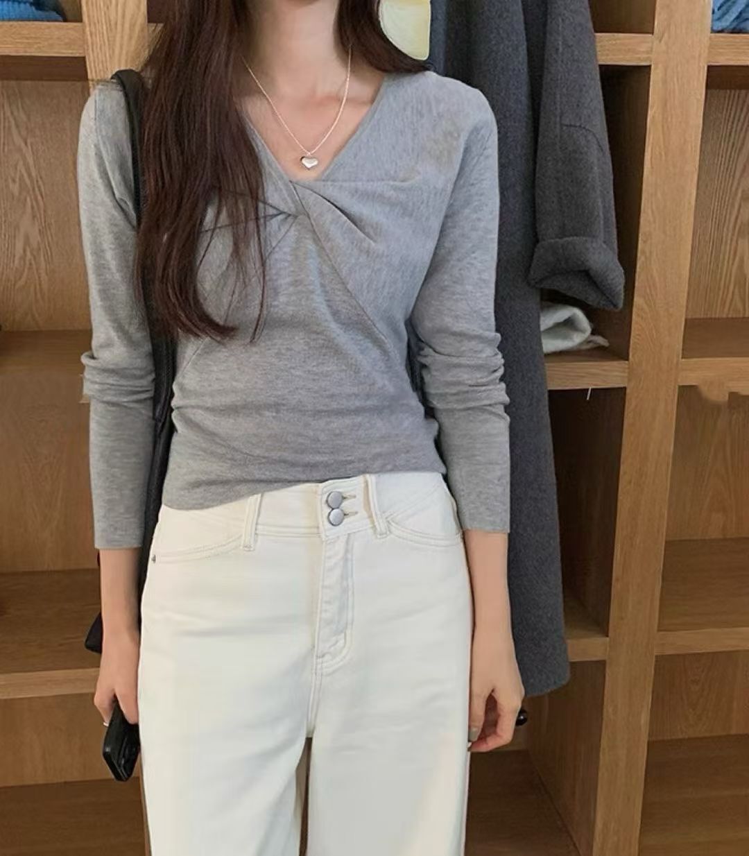 MI5015 扭結薄長袖上衣