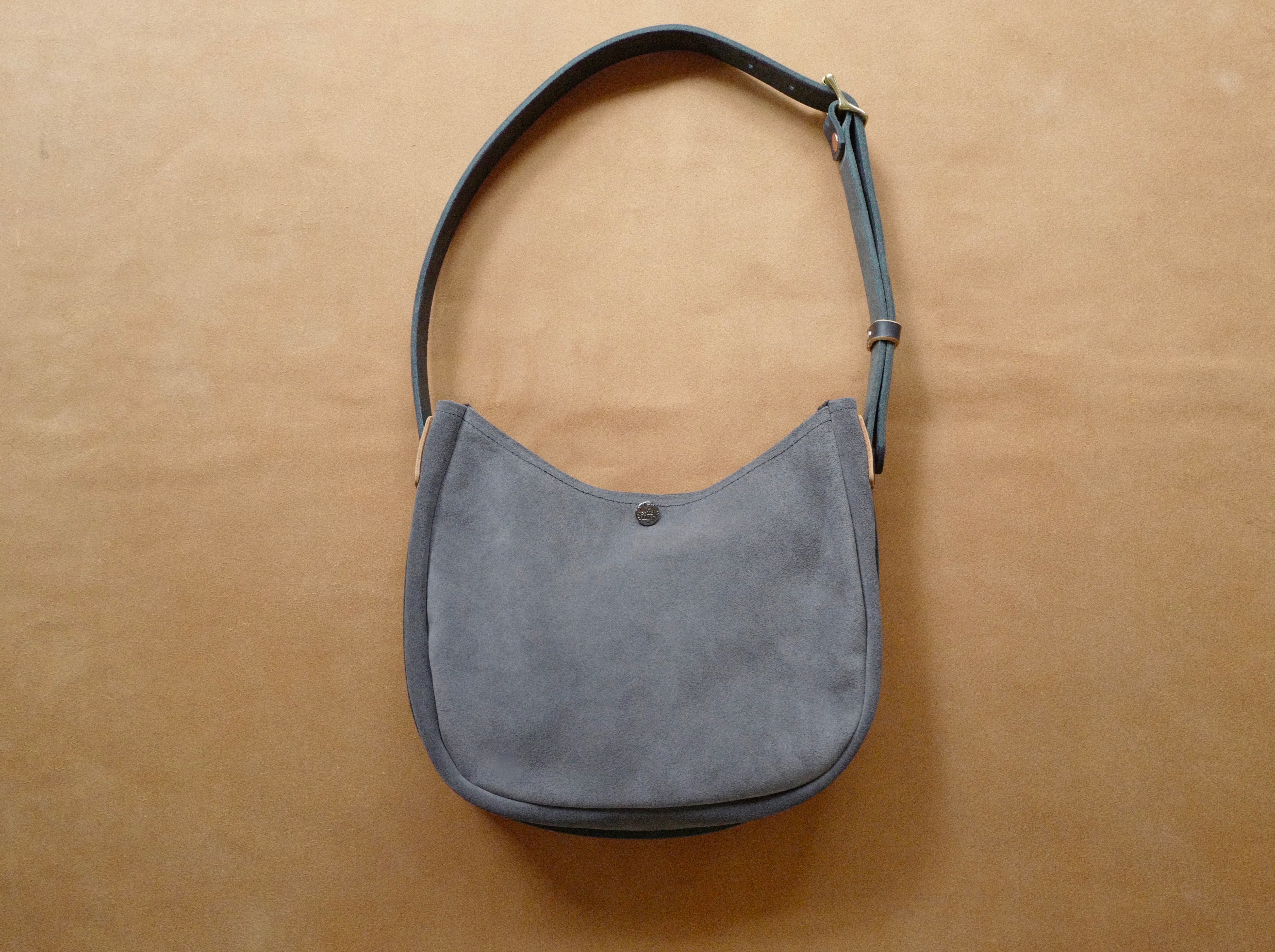 S.F.K 半月型包 mini ／月塵灰  ( Moon Grey / Suede) 須事先詢問現貨數量或預定後製作 pre-order