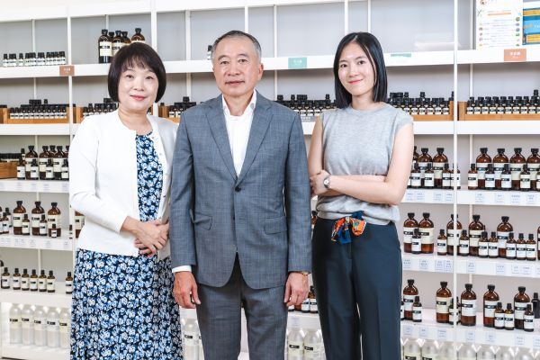 經濟日報第一化粧品