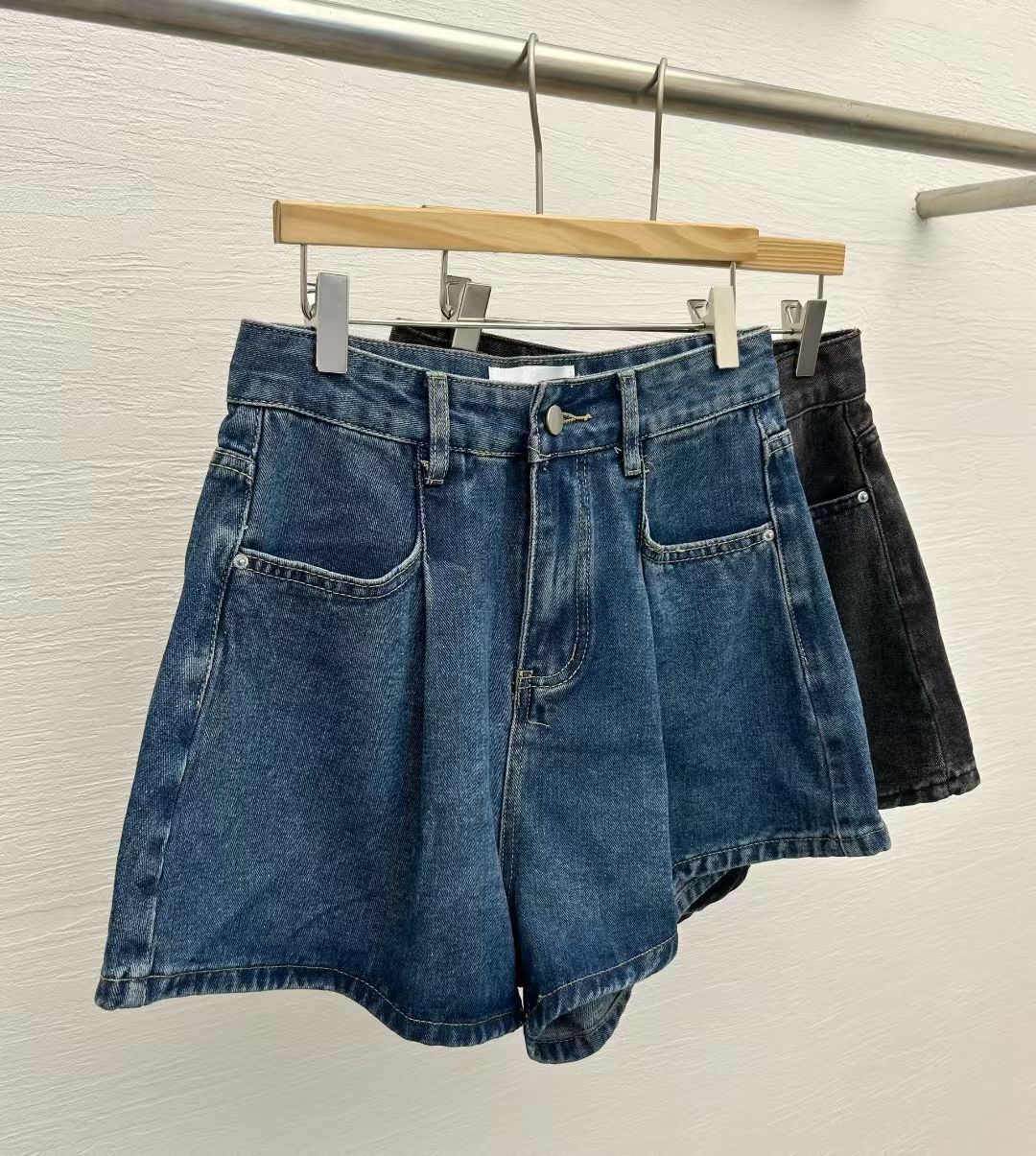 MI5022 A型打摺牛仔短褲