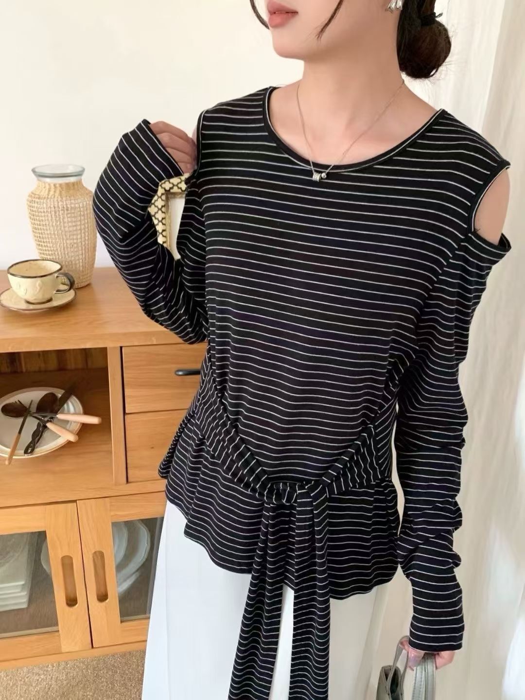 MI5035 露肩長袖綁腰上衣