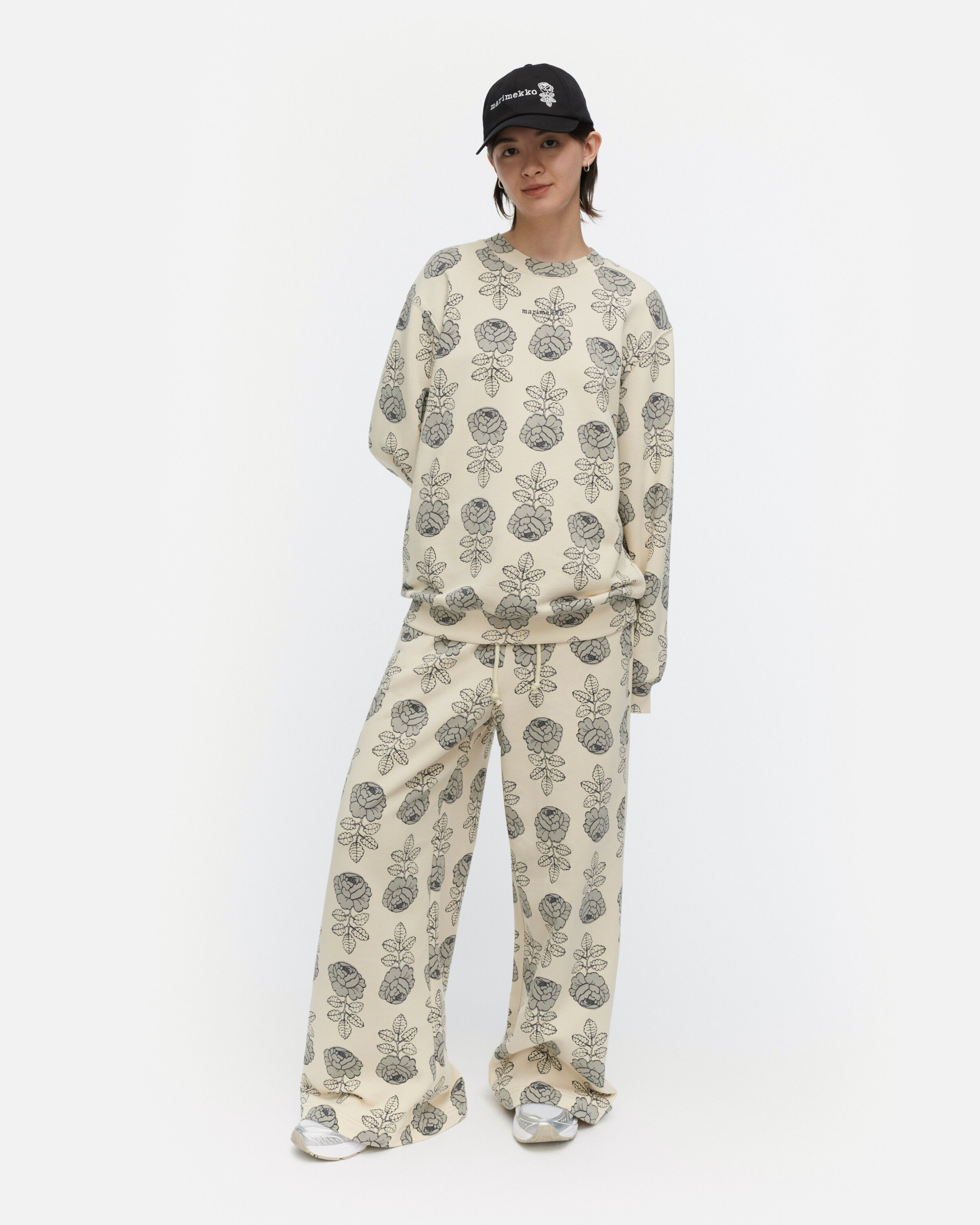 LOISTO VIHKIRUUSU 長袖大學T