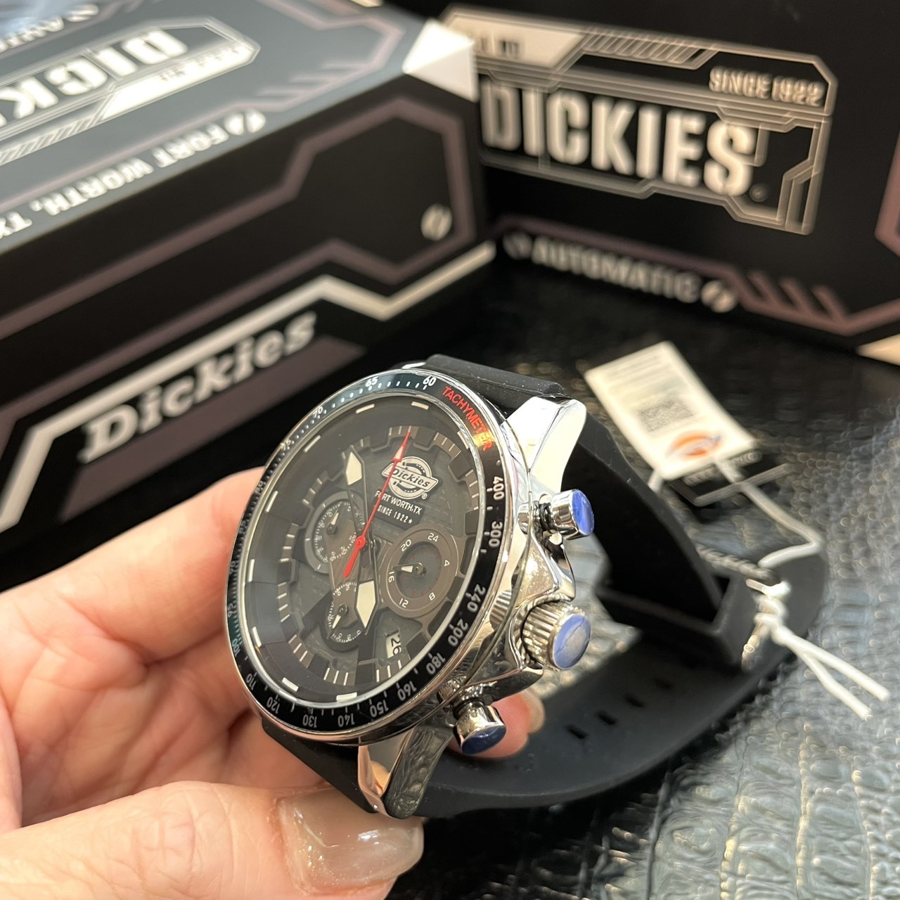 Dickies 銀河系列 腕表 石英機芯 黑色表盤 男女同款 多功能 三眼日歷 防水 夜光 CL-560P1