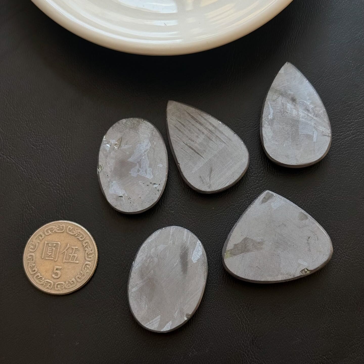 [原石] 太赫茲石 水晶蛋面
