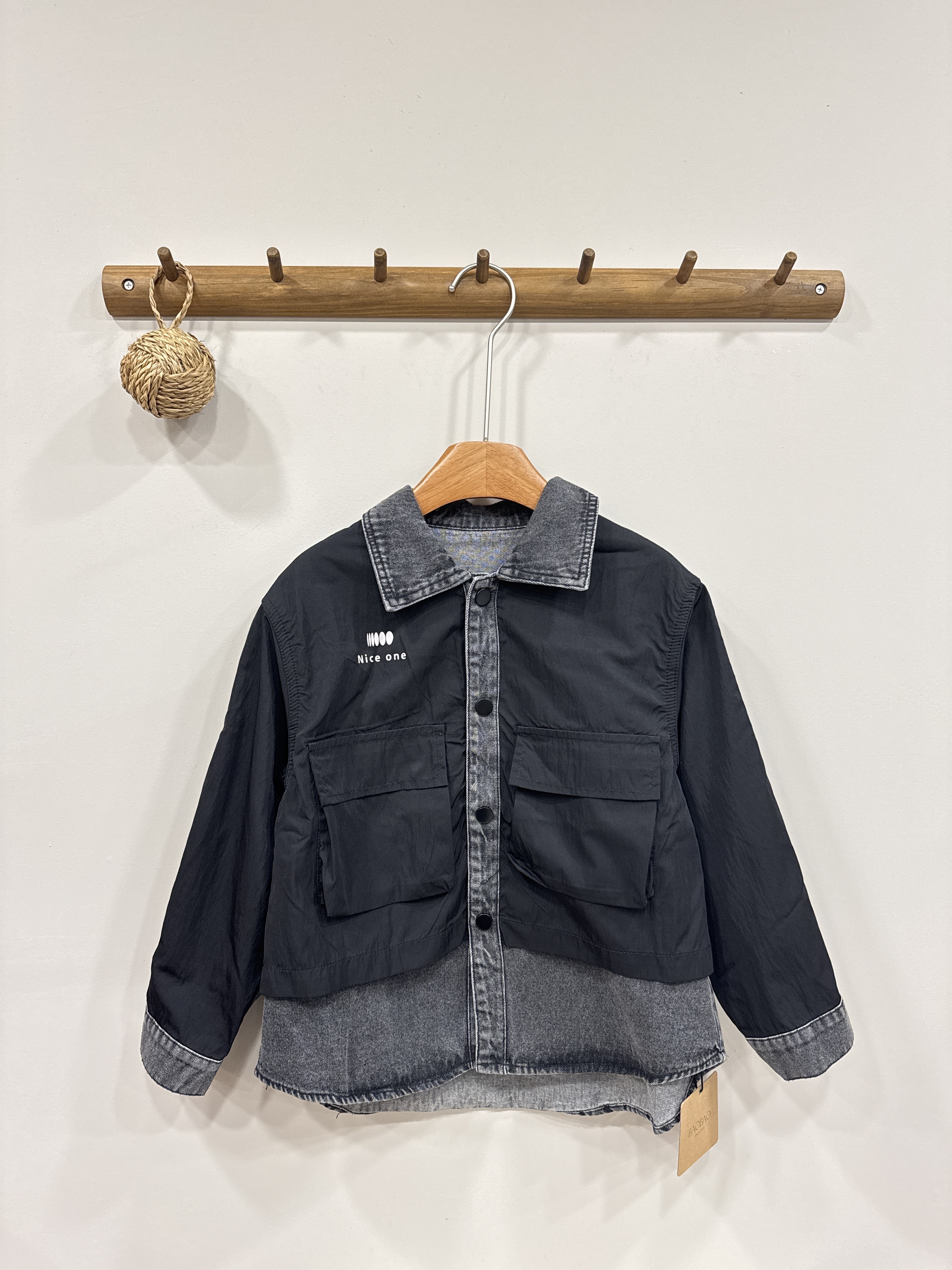 A02863拼接洗舊牛仔外套