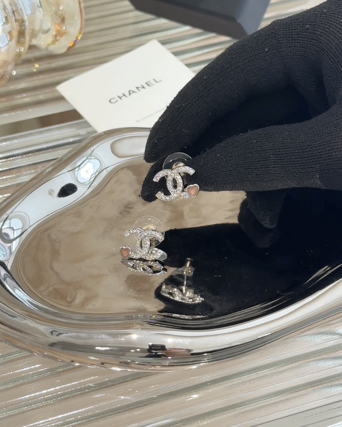 CHANEL｜25P 粉色愛心銀色耳環