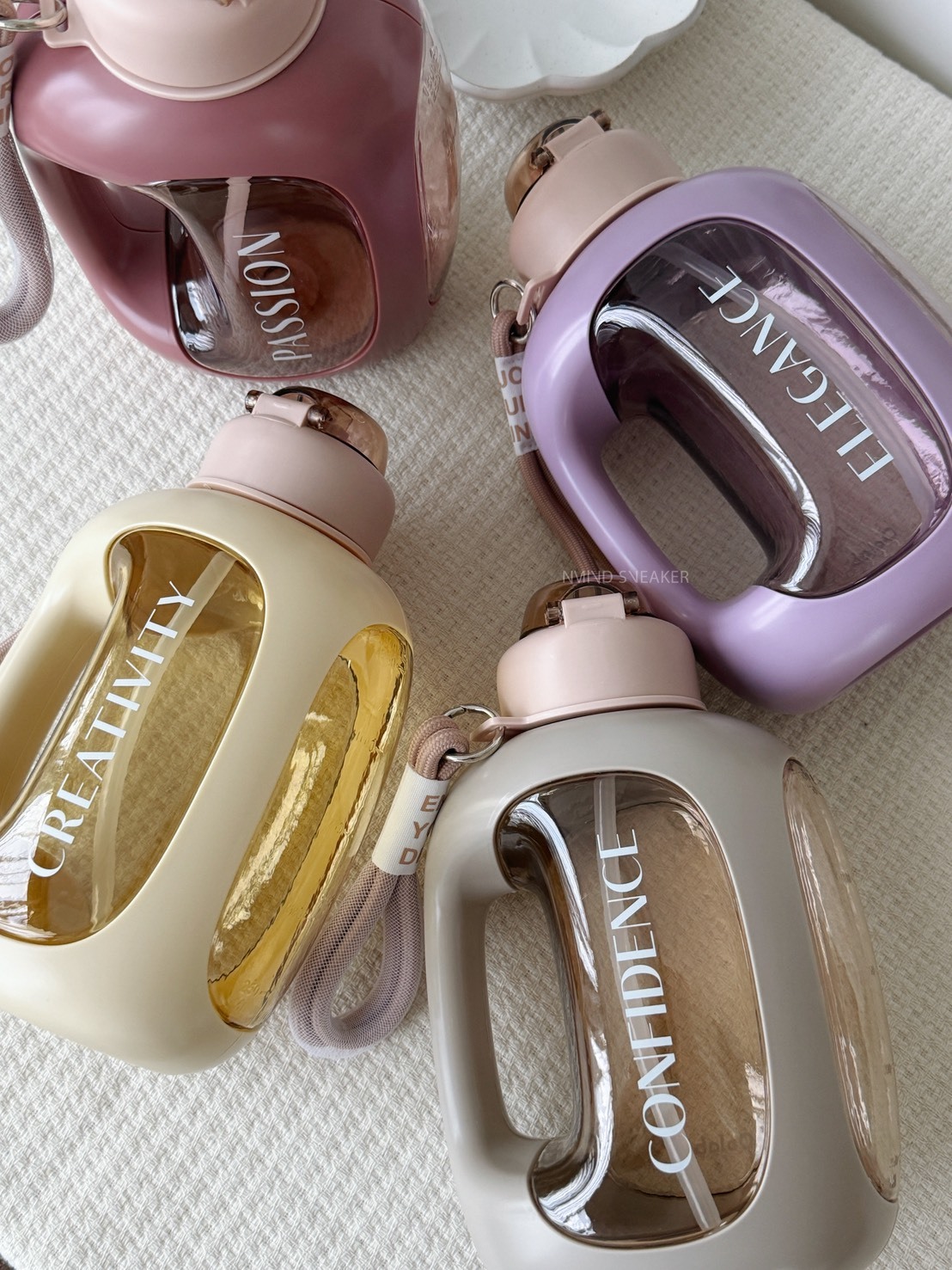 我の珍藏寶貝🎀Oolab 關鍵字系列 大容量輕量水壺1500ml