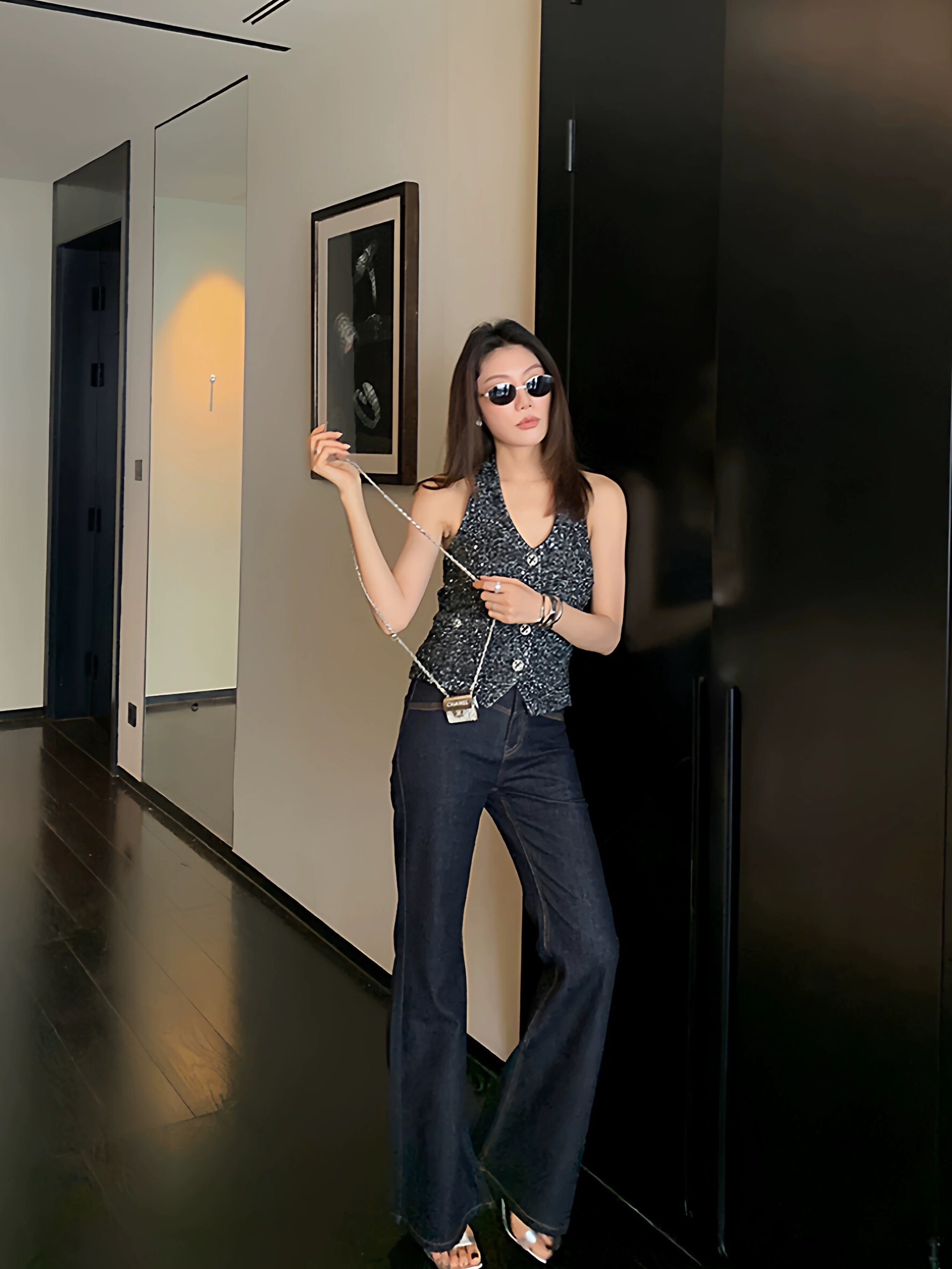 長腿必備顯瘦腰車線造型小喇叭牛仔褲-S-XL / 2色 (Elegant & Love)