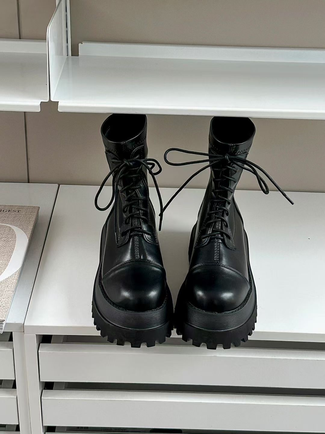 辣妹必備厚底綁繩短靴(35-41)