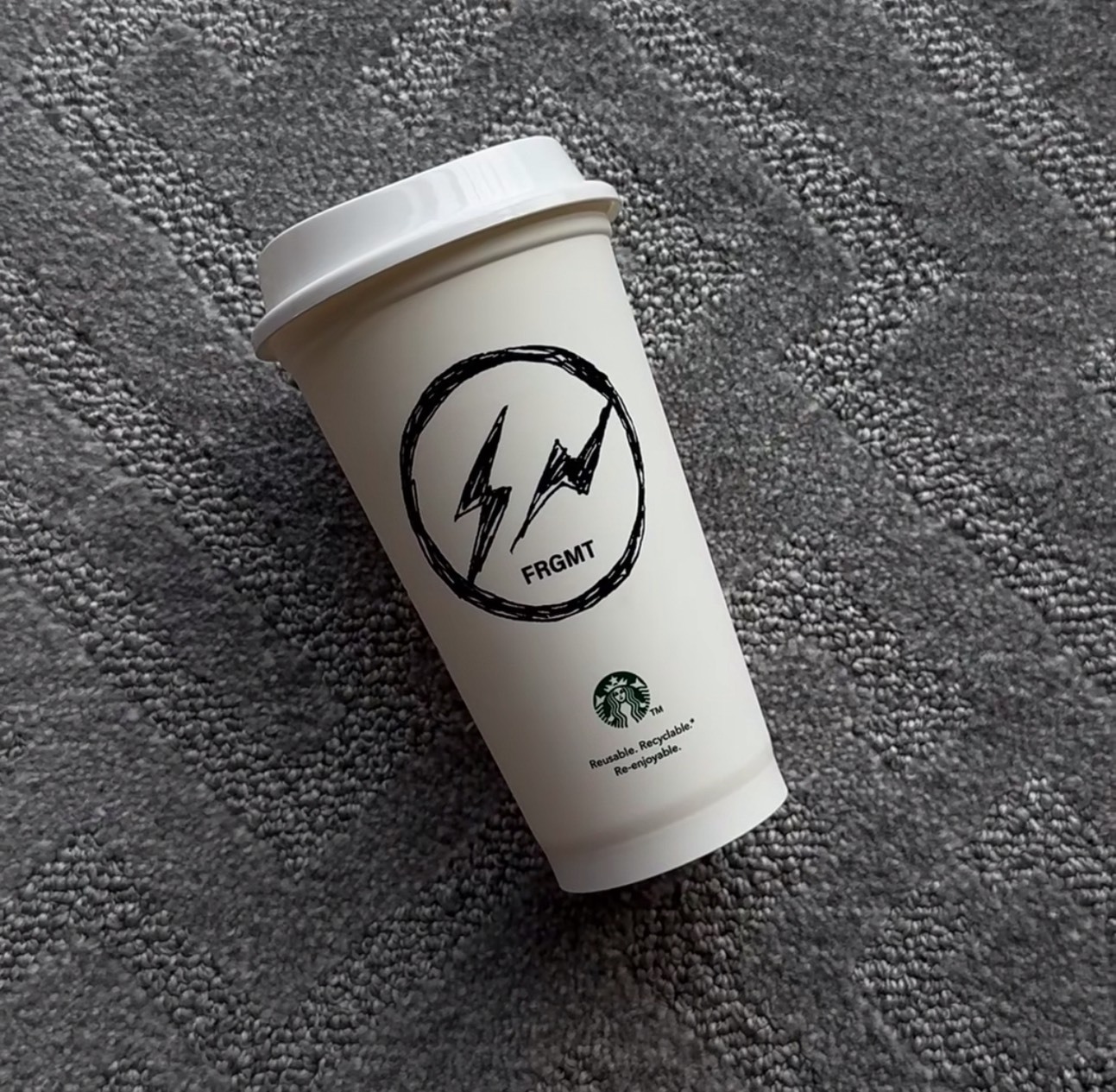 2025AW FRAGMENT STARBUCKS 星巴克 藤原浩 閃電 宮下公園 限定 聯名 473ml 隨行杯 環保杯 現貨