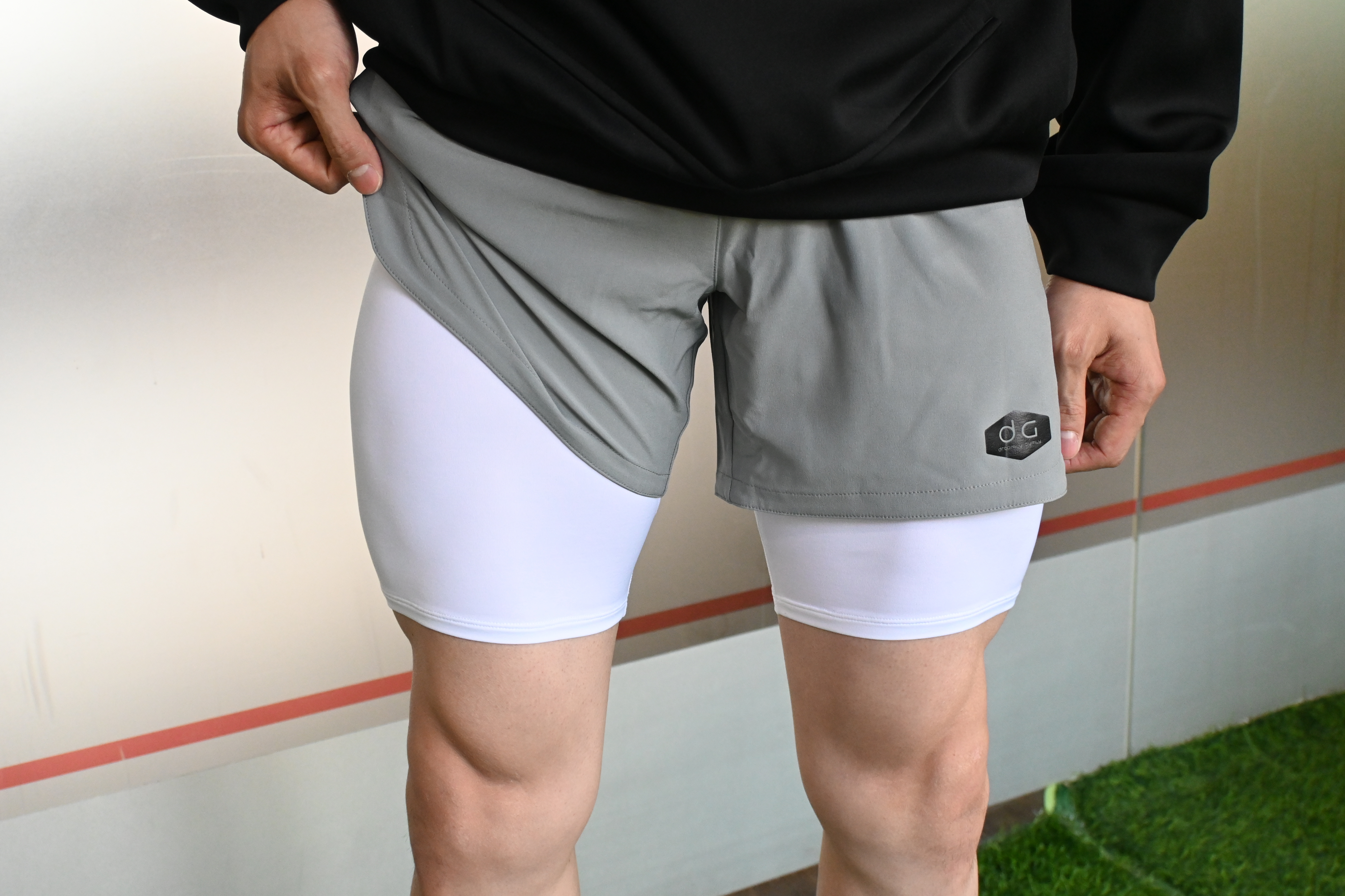 2IN1功能性訓練短褲(灰色＋白色內膽)