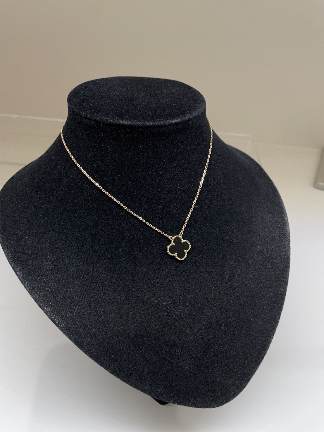 FG82 Van Cleef & Arpels 黑金四葉草項鍊