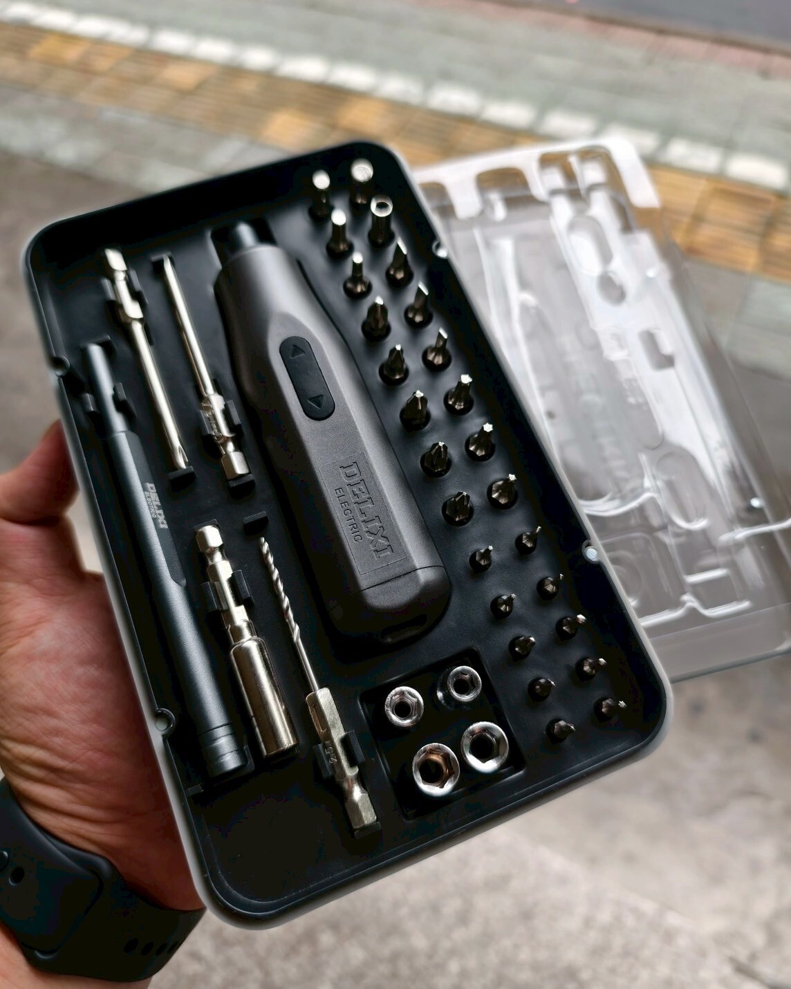 家中必備!! 電動螺絲刀 多功能工具組