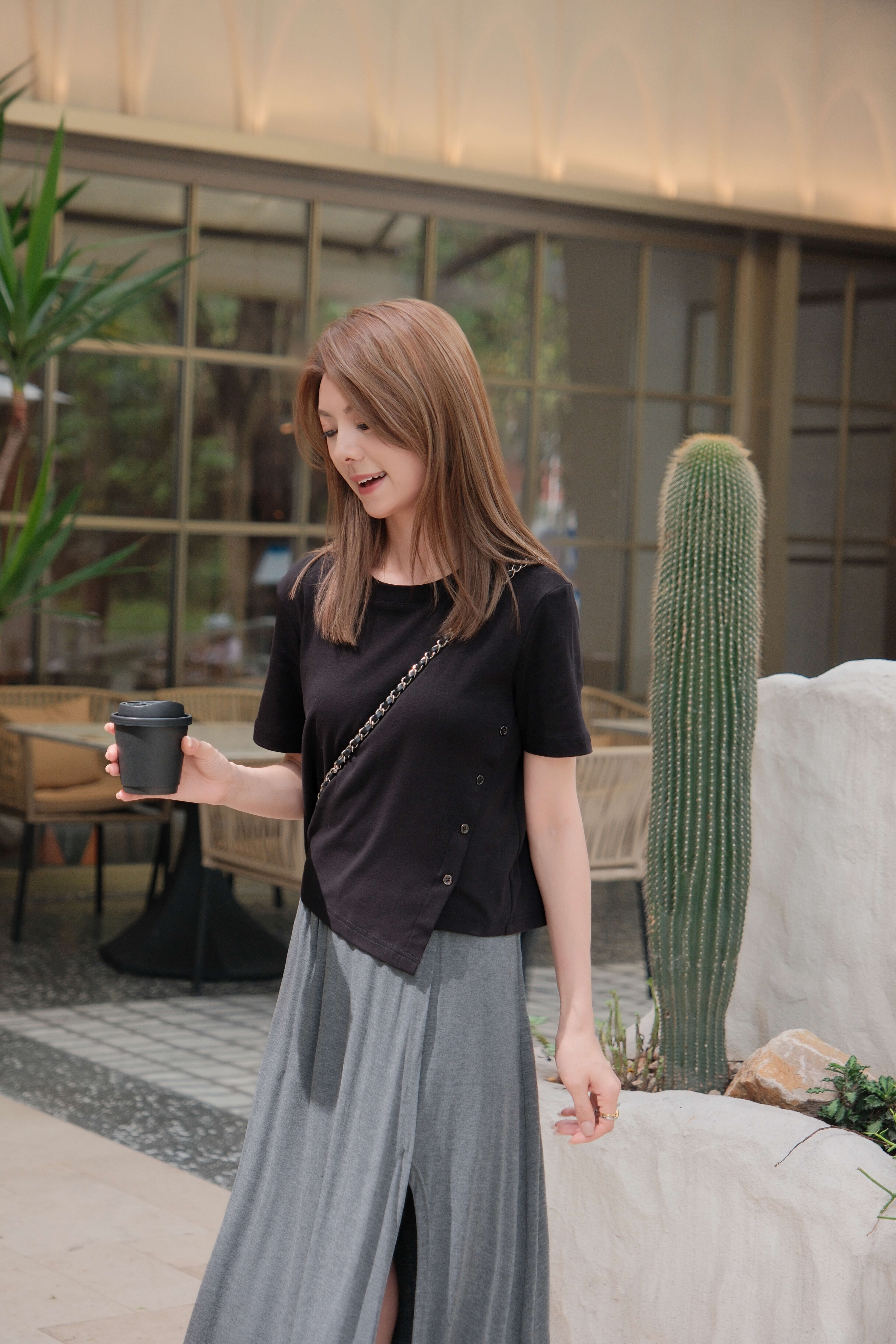 Button-Up Details Cropped Tee_TP258L21