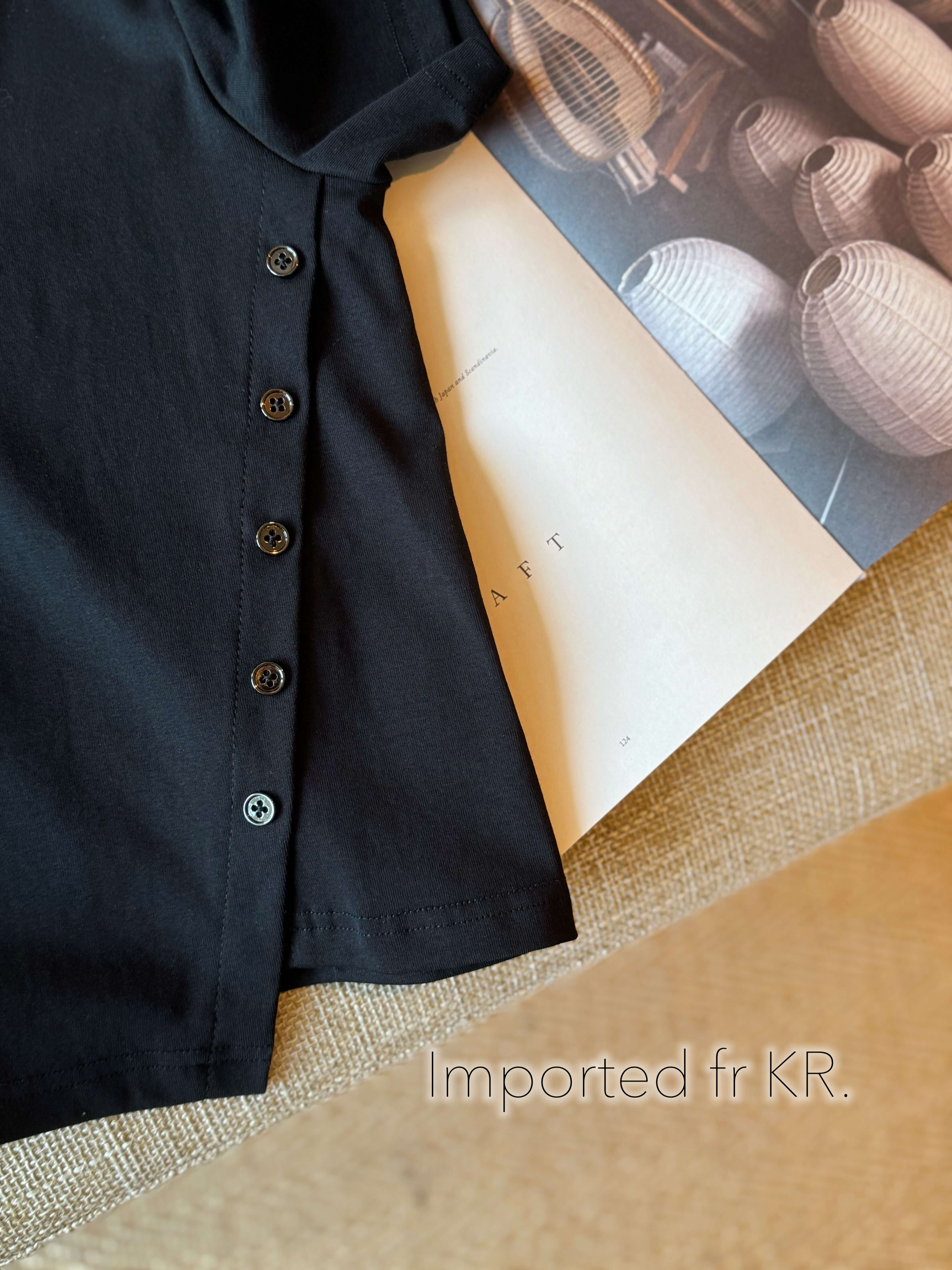 Button-Up Details Cropped Tee_TP258L21