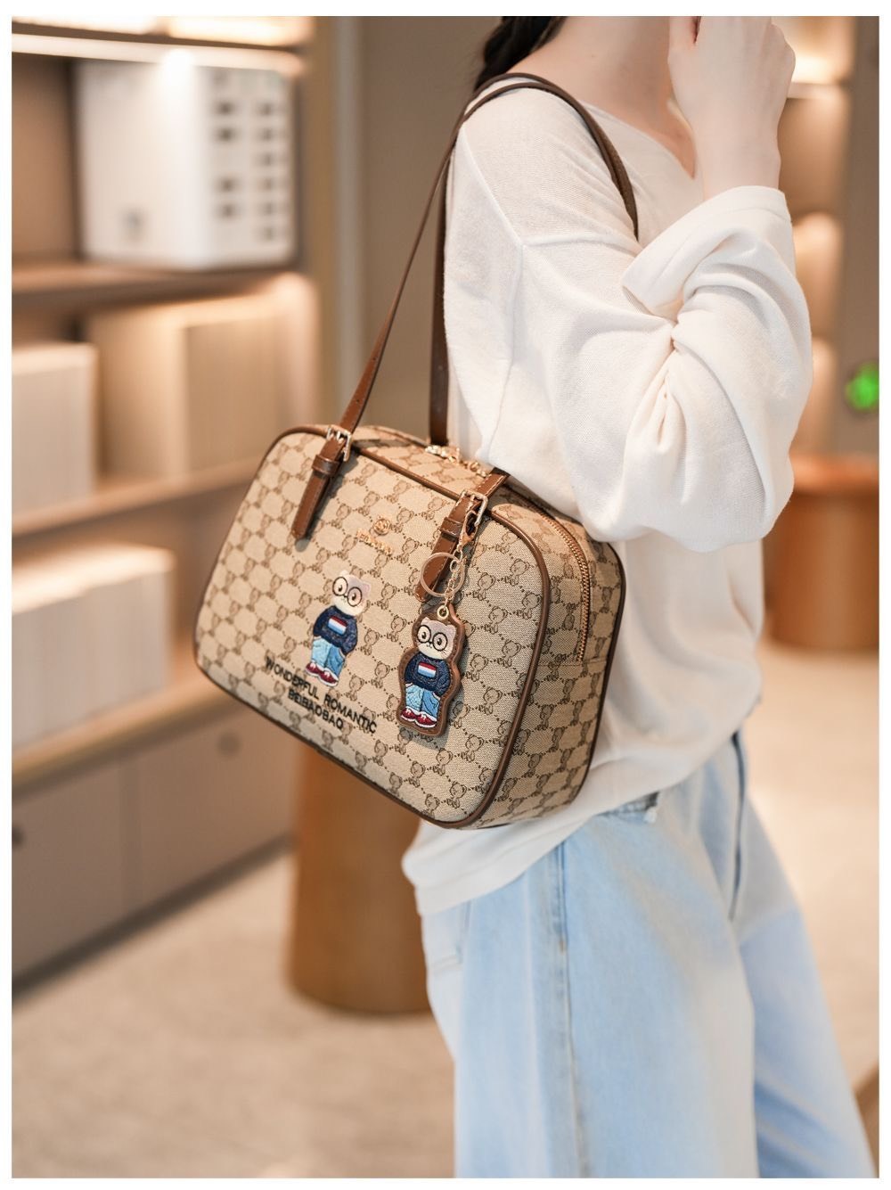 NEW 刺繡熊熊大容量肩揹長揹帶-兩款預購