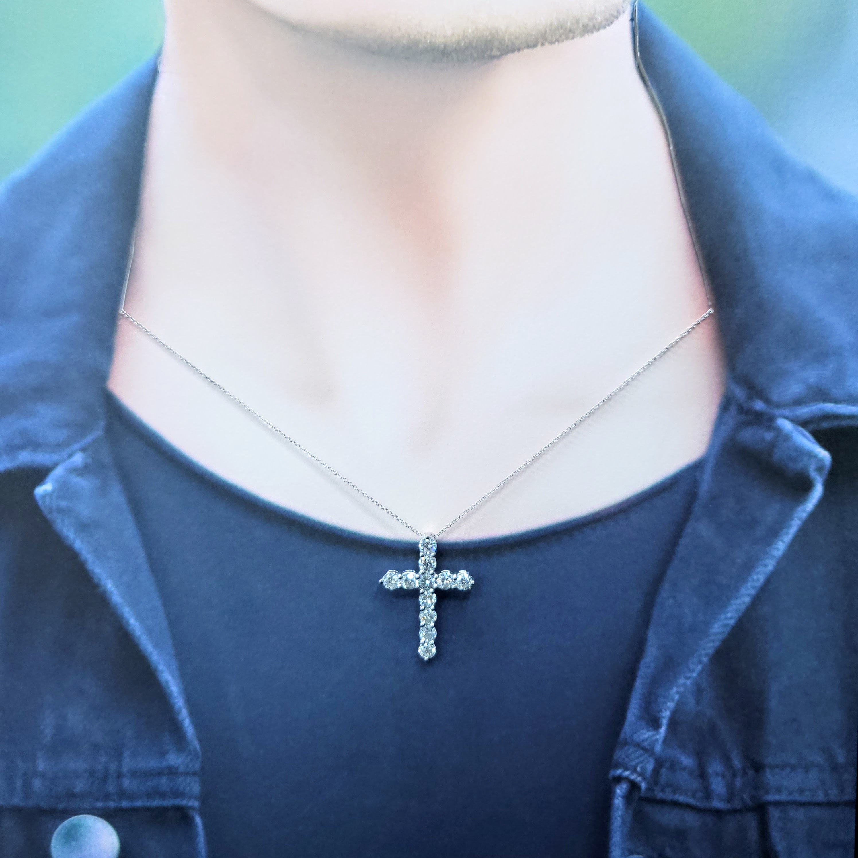 18K White Gold 2.84ct Diamond Pendant