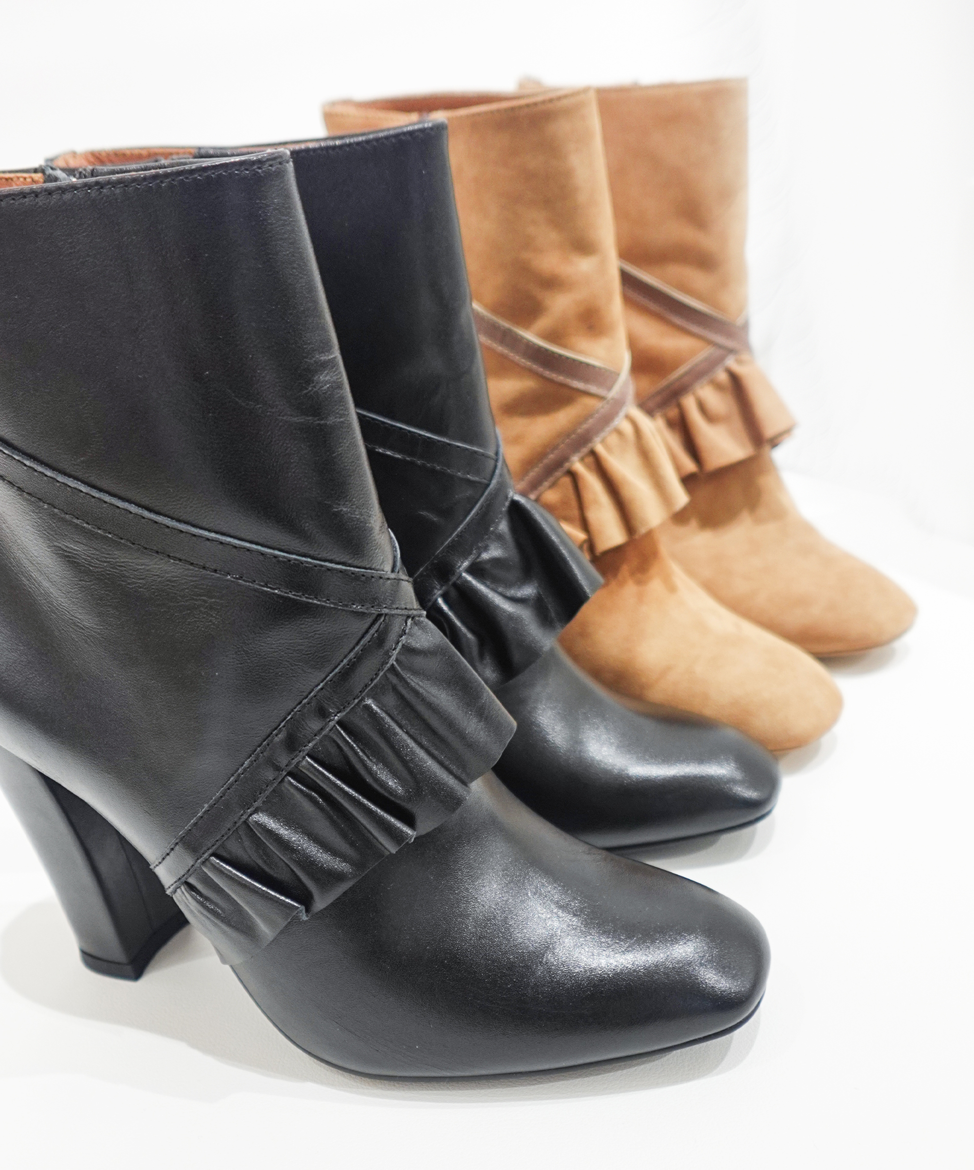 Lindsey 荷葉邊中靴(兩色)MIT款