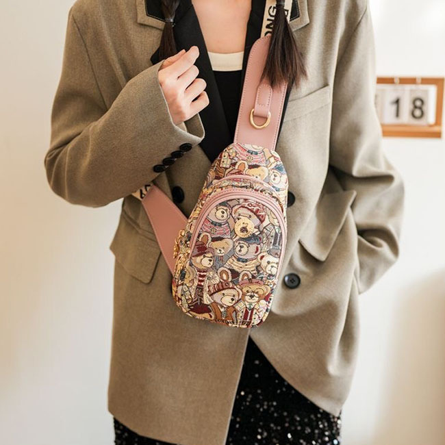 NEW 歐洲熊熊率性胸包-少量現貨