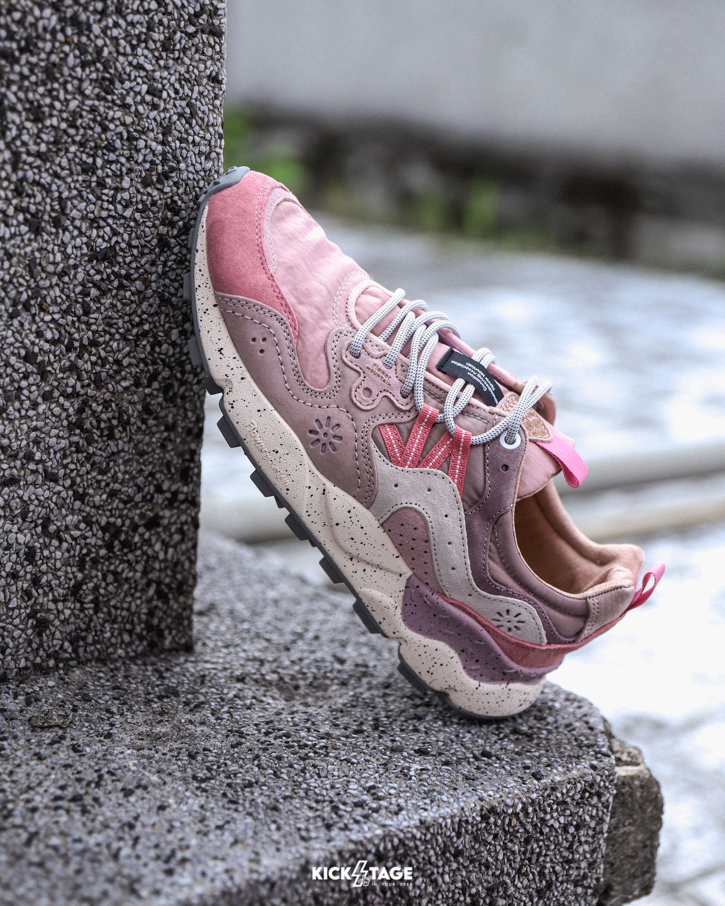 男鞋 Flower MOUNTAIN 山霧花野 YAMANO 3 山野3 粉紅 戶外 皮革 多層次拼接 軟木鞋墊 耐磨橡膠大底 休閒鞋【FM2589269】