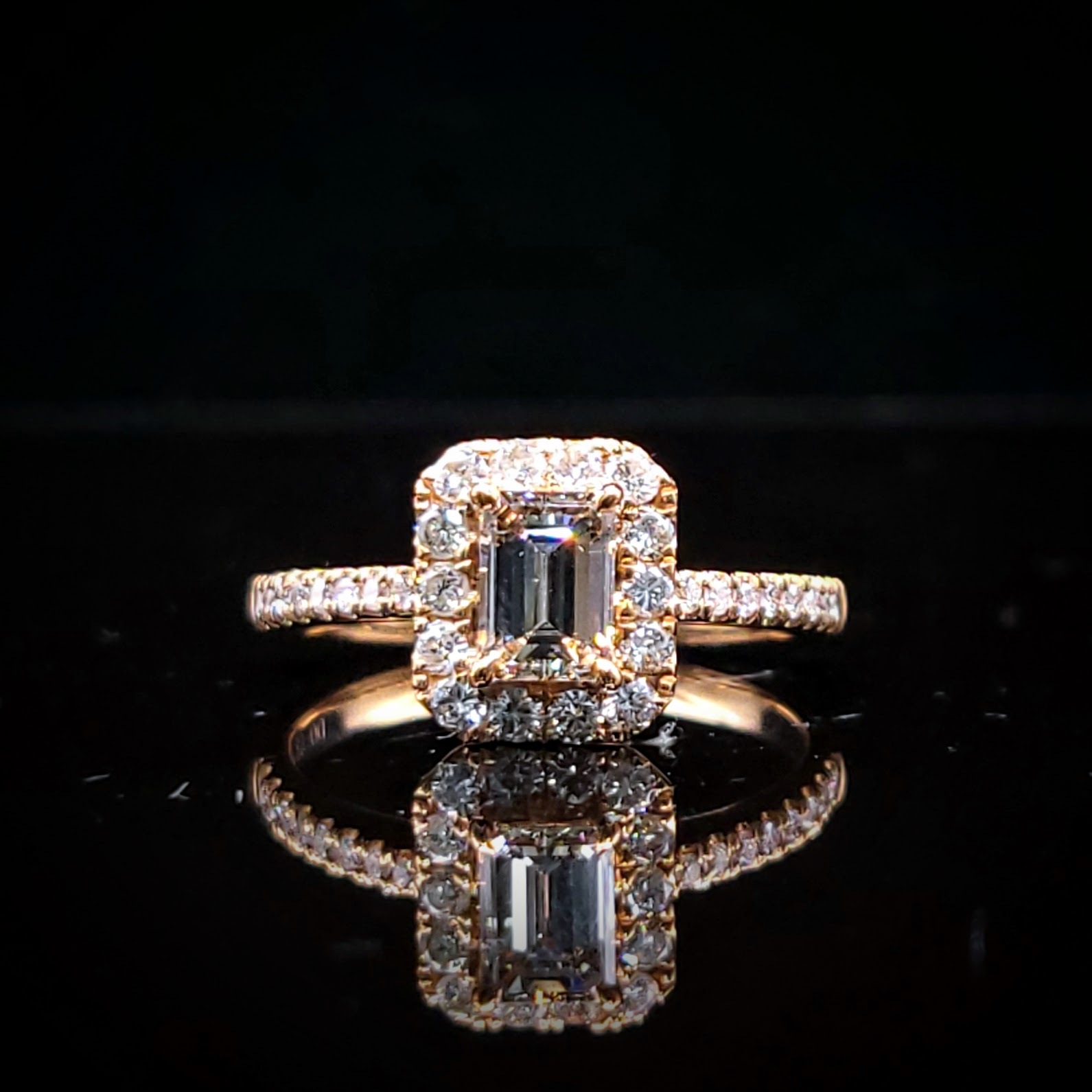 18K Rose Gold 0.82ct Emerald Cut Diamond Ring