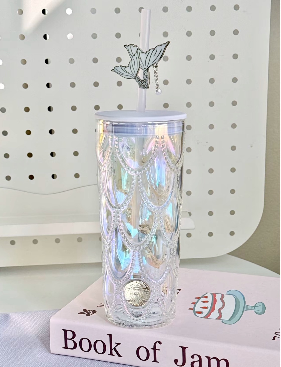 STARBUCKS 星巴克 雷射珠光人魚 玻璃 吸管杯 550ml