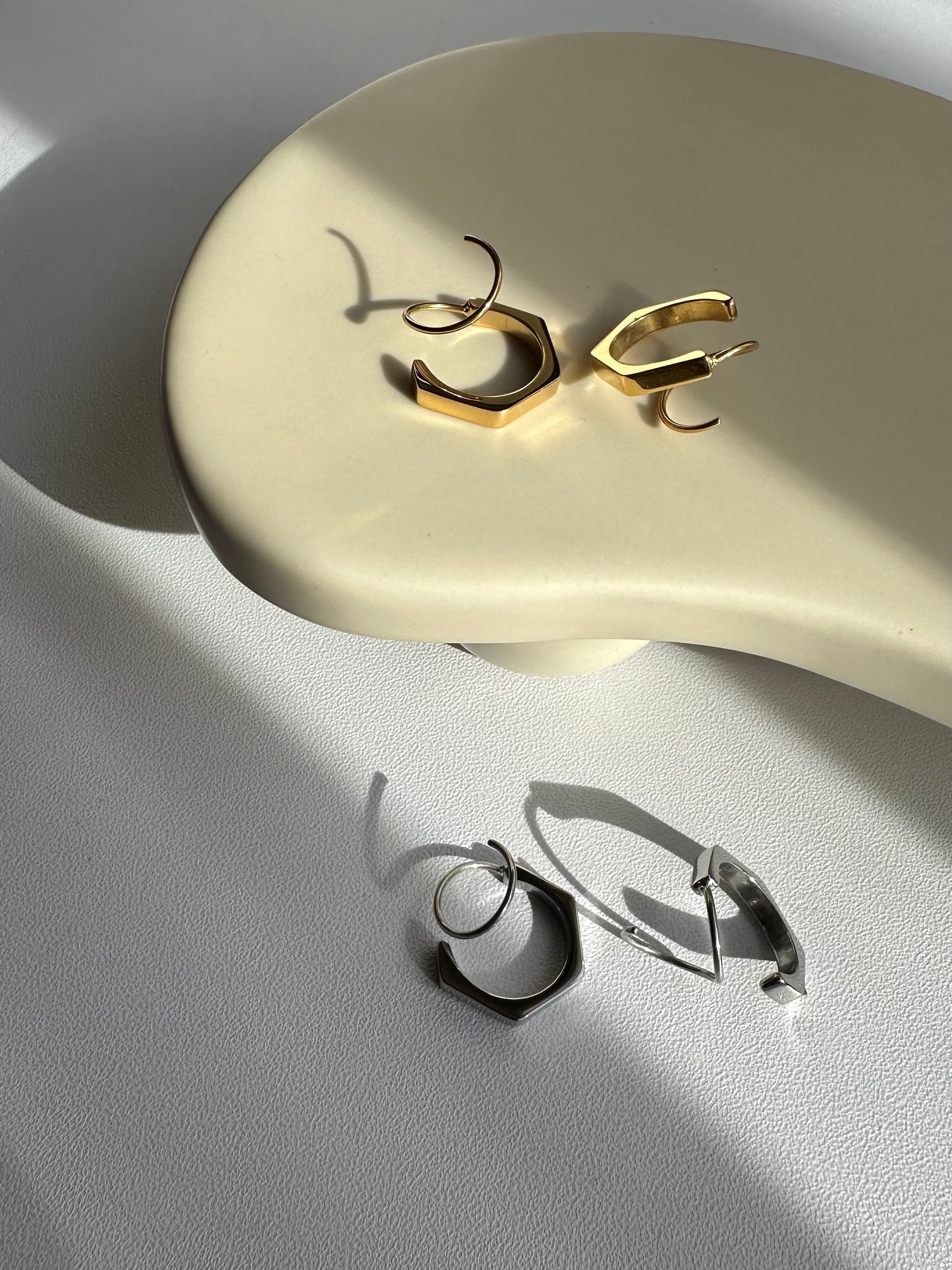 SS design twist pierce