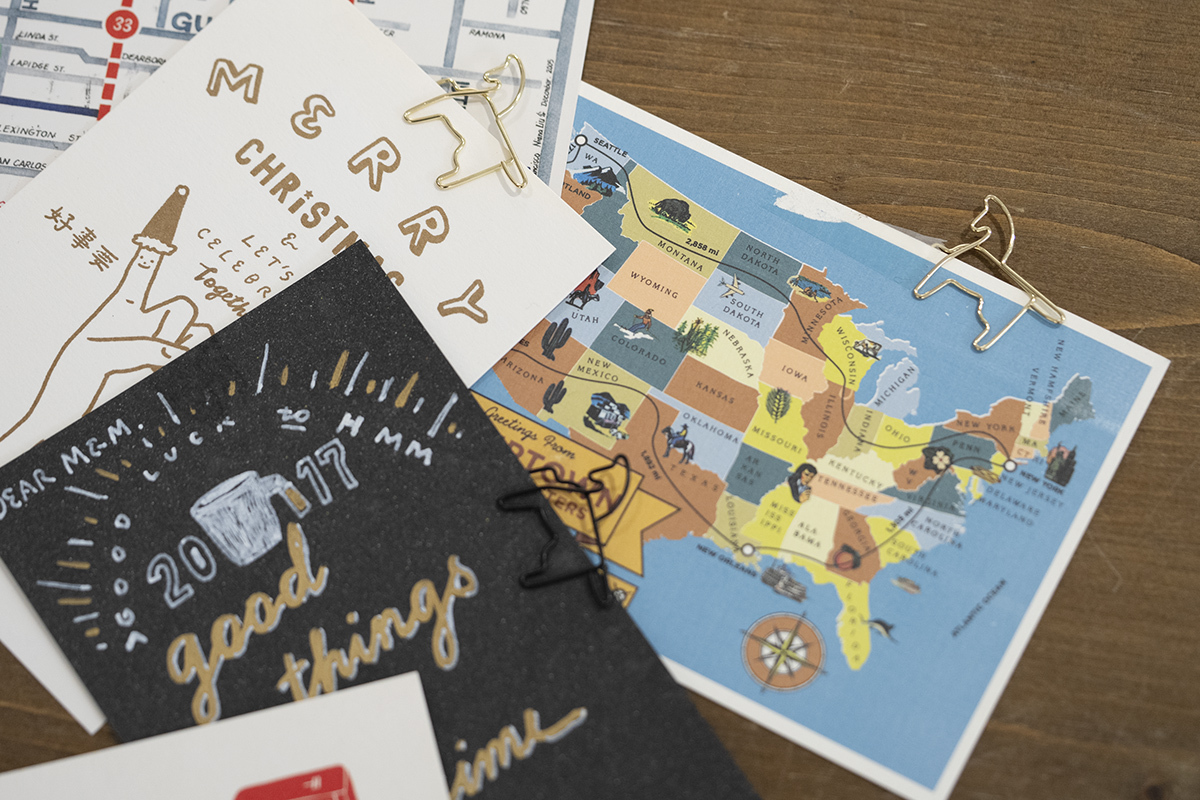 圓潤的迴紋針不割紙,拿來當書籤也相當可愛,讓閱讀寫手帳都變成一件更開心的事