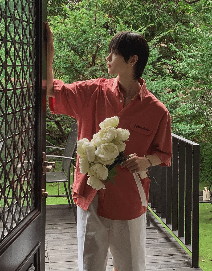 都市刺繡水洗短袖襯衫