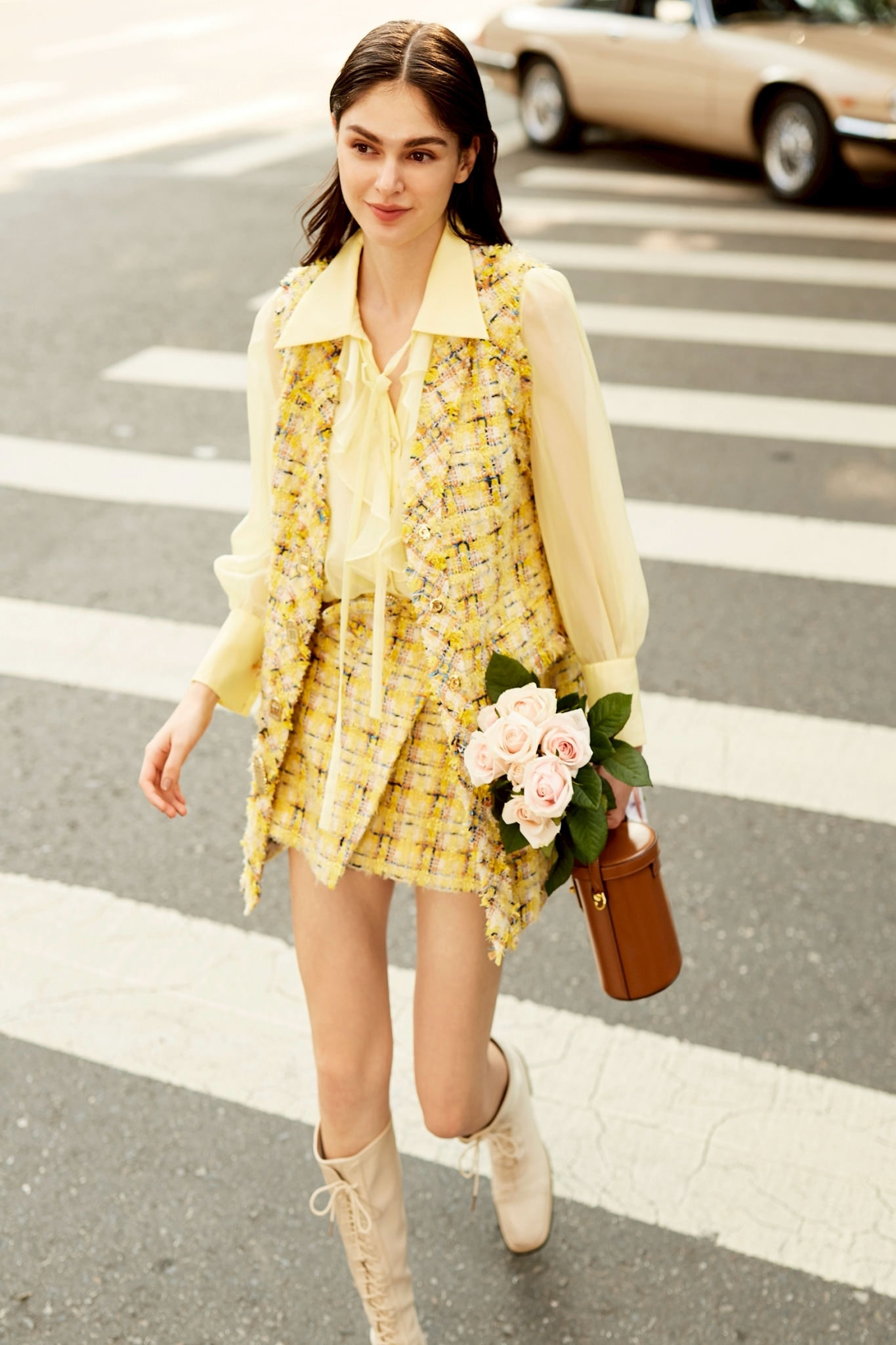 BC15032C1 古埃及藝術家圍裹簍空小香短A裙